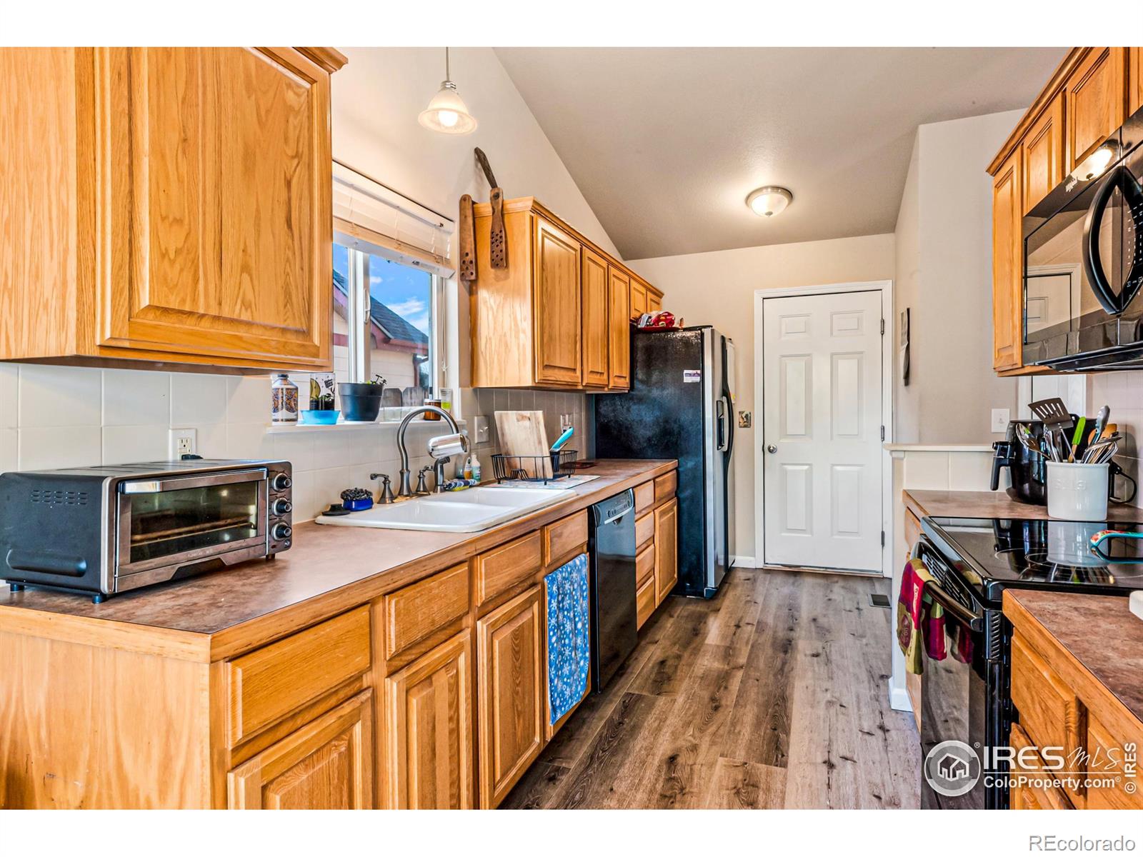 MLS Image #15 for 301  tartan drive,johnstown, Colorado