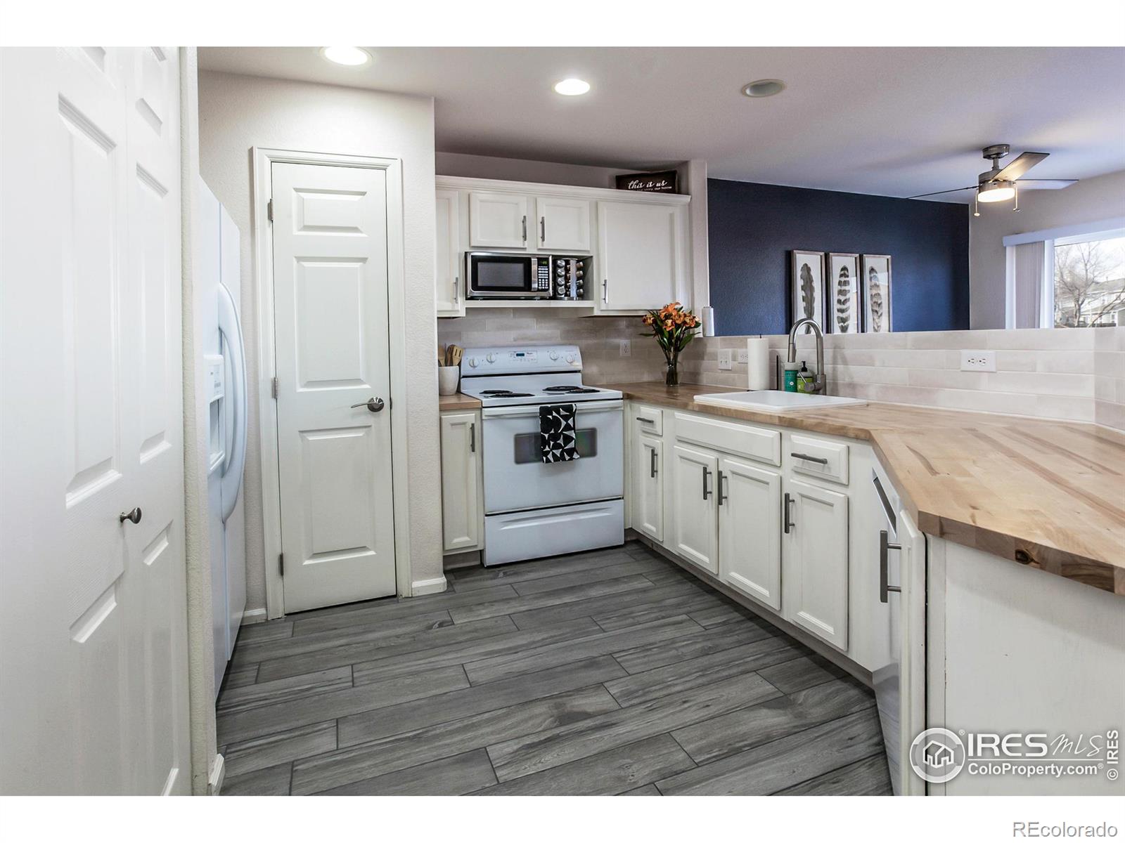 MLS Image #4 for 1625  oak creek drive,loveland, Colorado