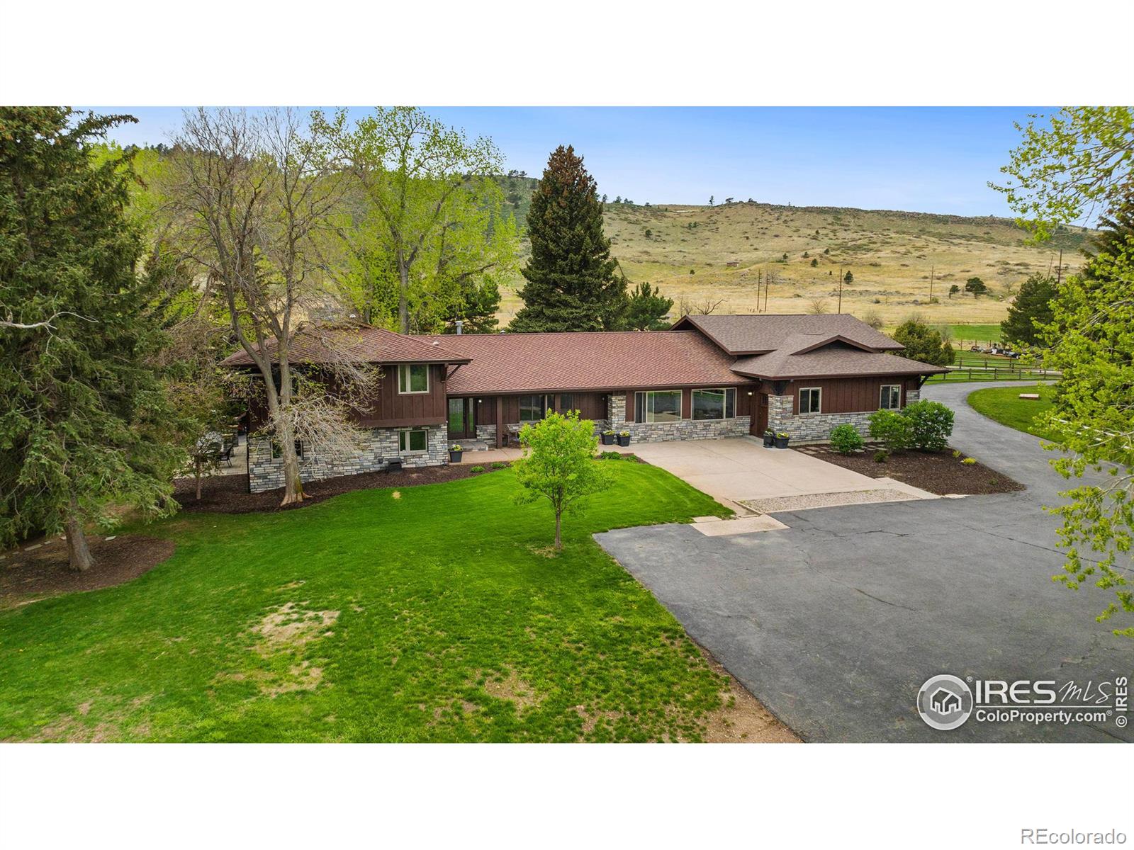 MLS Image #2 for 4017  spruce drive,fort collins, Colorado