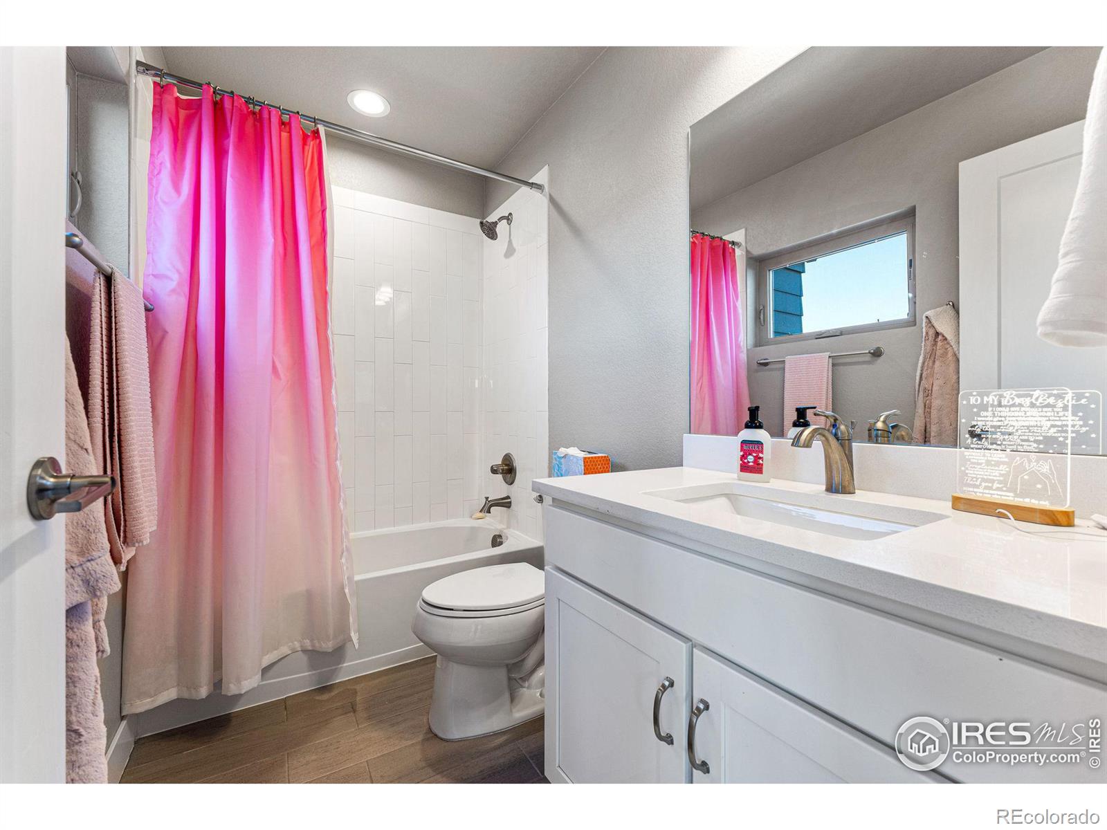 MLS Image #25 for 88  oneida court,denver, Colorado