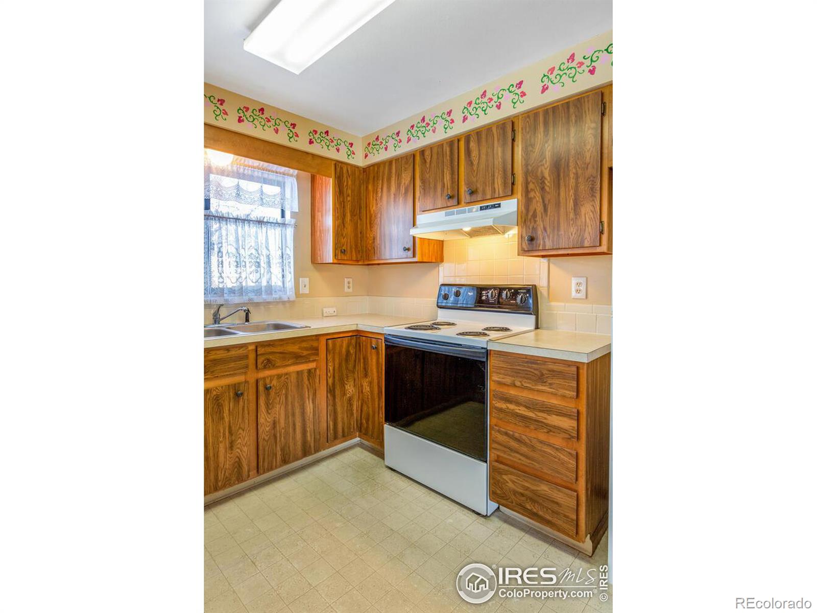 MLS Image #13 for 2421  10th street,loveland, Colorado