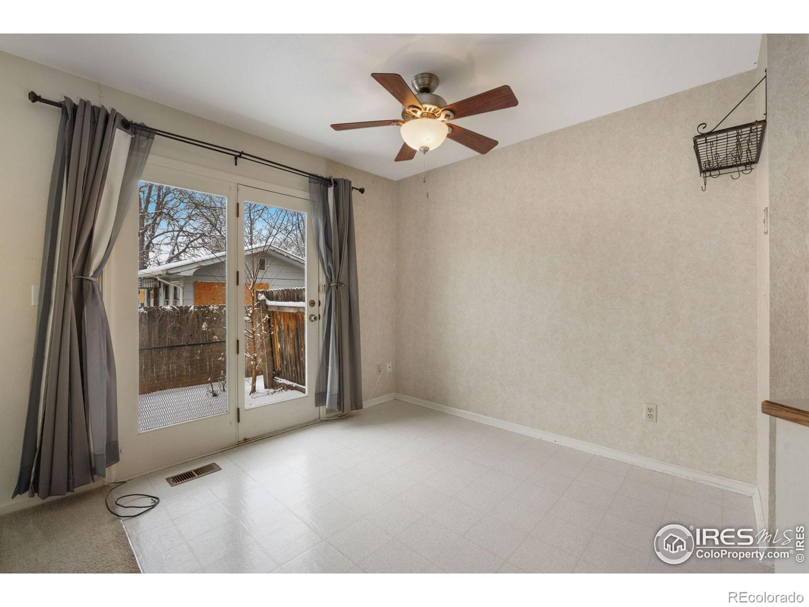 MLS Image #6 for 130 e 42nd street,loveland, Colorado