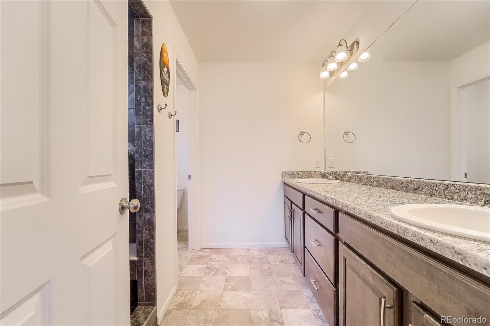 MLS Image #16 for 5386  walden court,denver, Colorado
