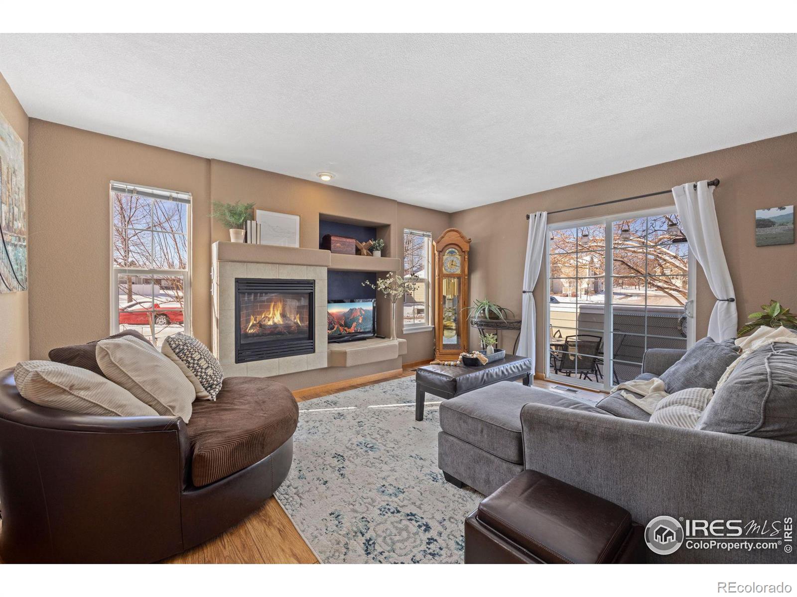 MLS Image #2 for 2070  manitou court,loveland, Colorado