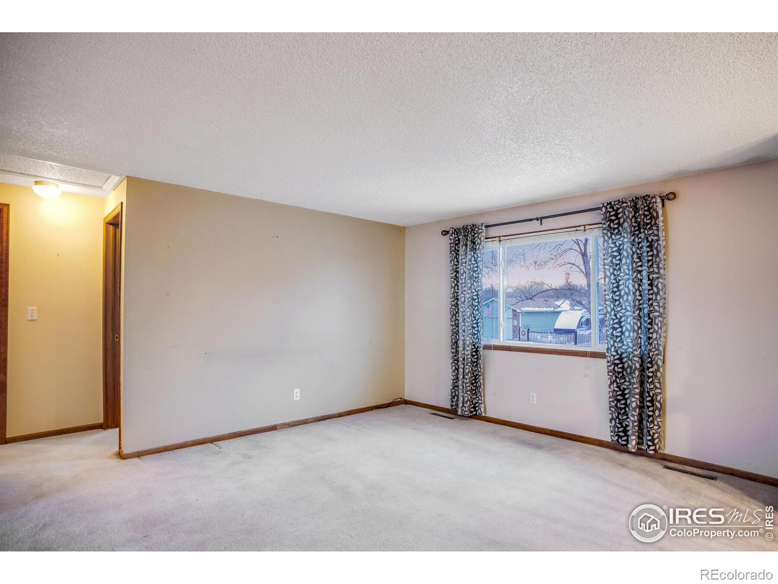 MLS Image #12 for 2938  yew drive,loveland, Colorado