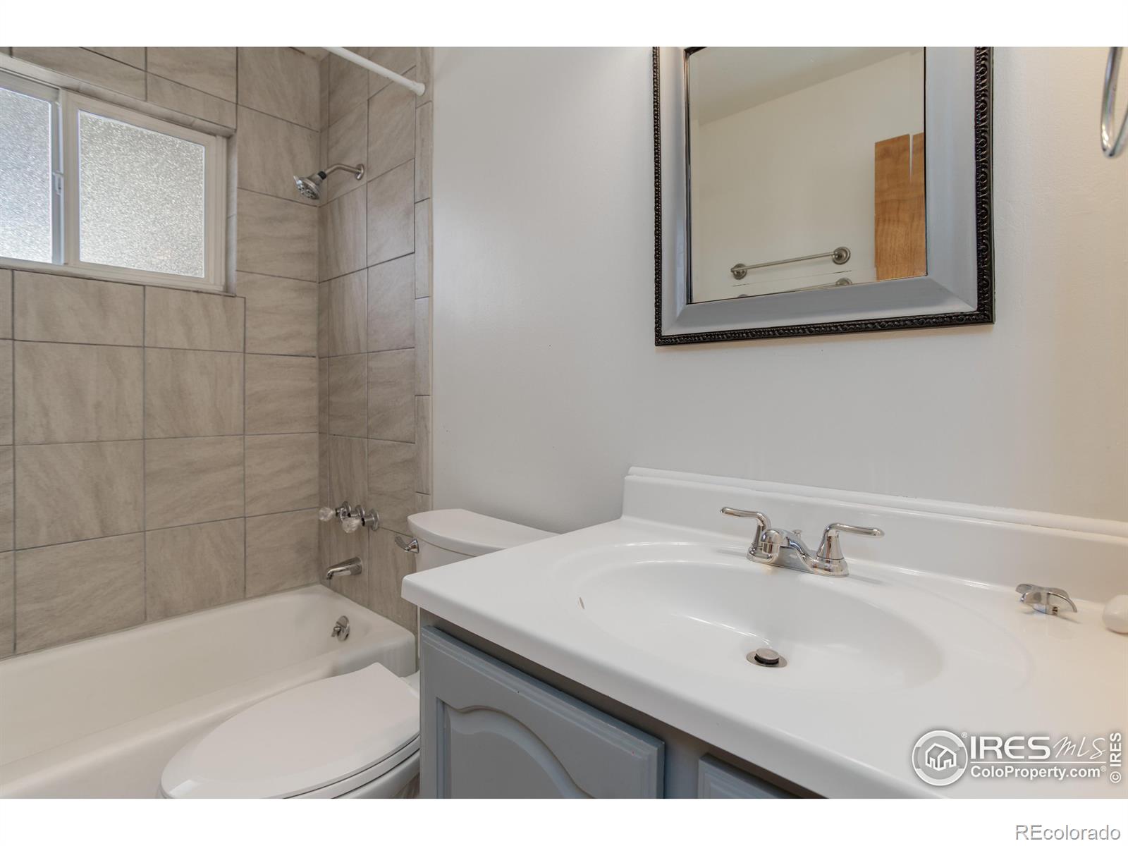 MLS Image #11 for 7361  alan drive,denver, Colorado