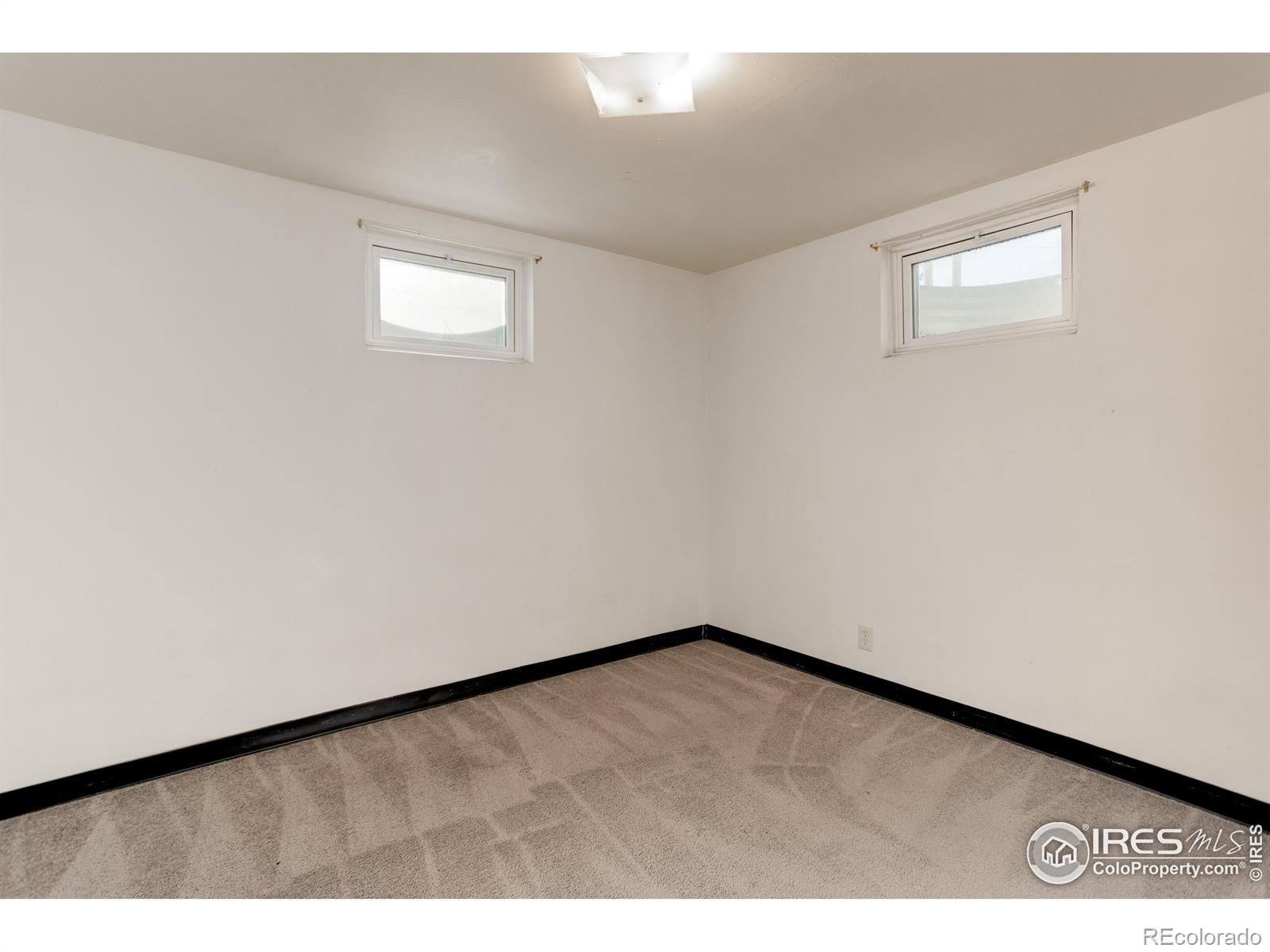 MLS Image #15 for 7361  alan drive,denver, Colorado