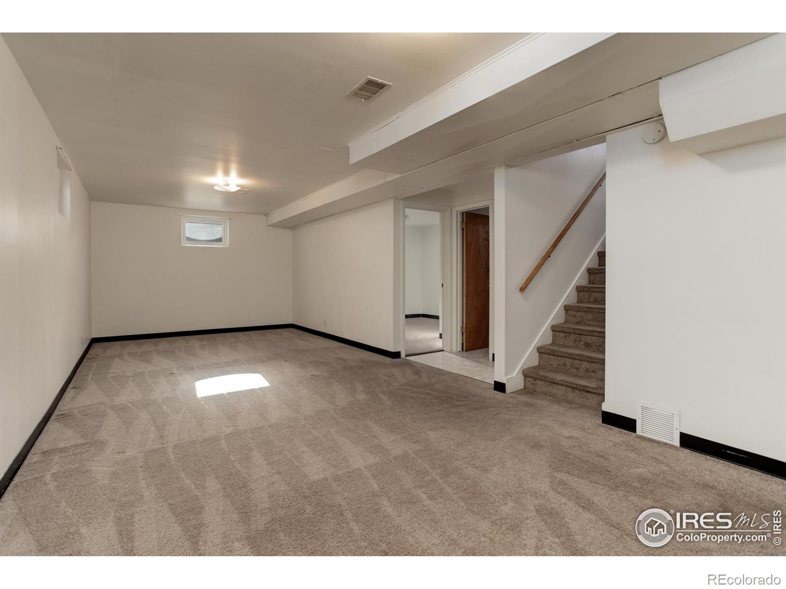 MLS Image #18 for 7361  alan drive,denver, Colorado