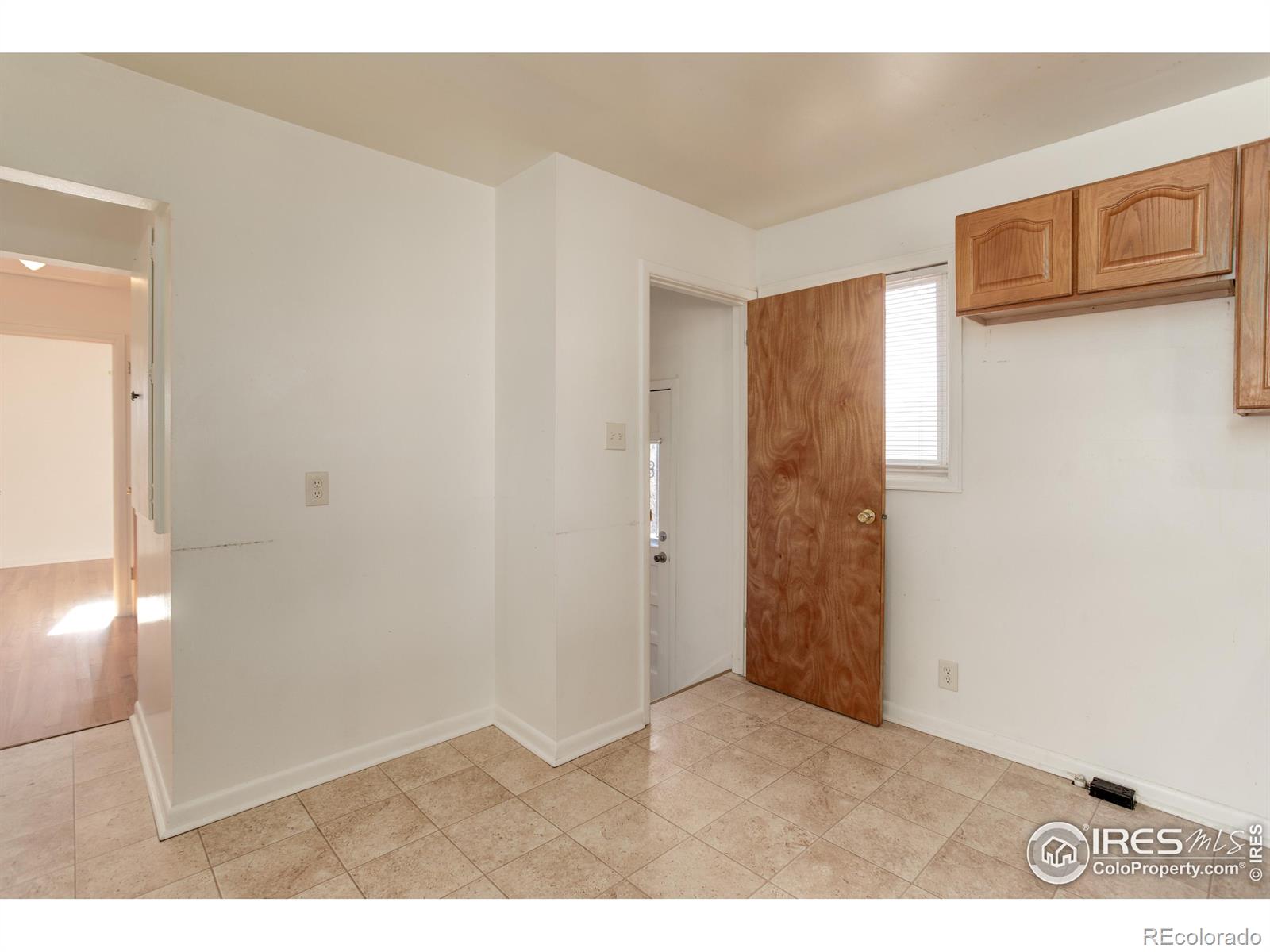 MLS Image #8 for 7361  alan drive,denver, Colorado