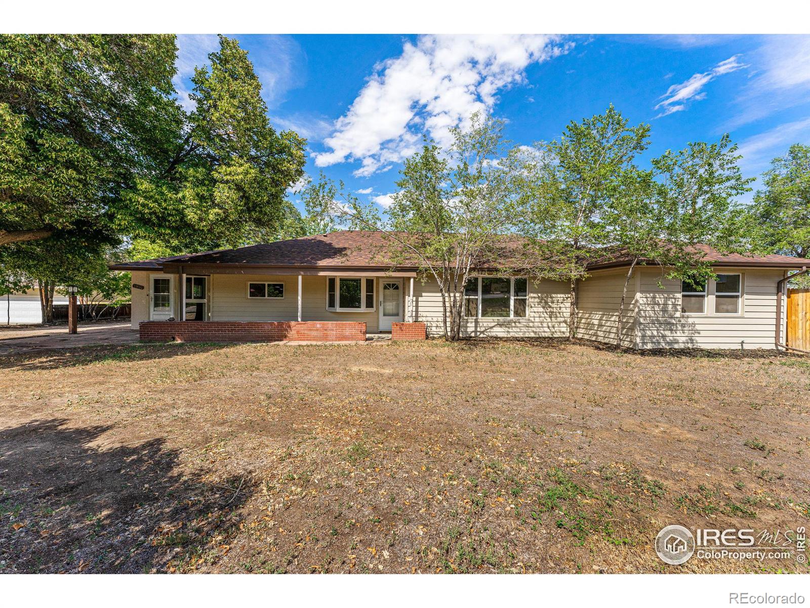 CMA Image for 1901 W Ridge Road,Littleton, Colorado