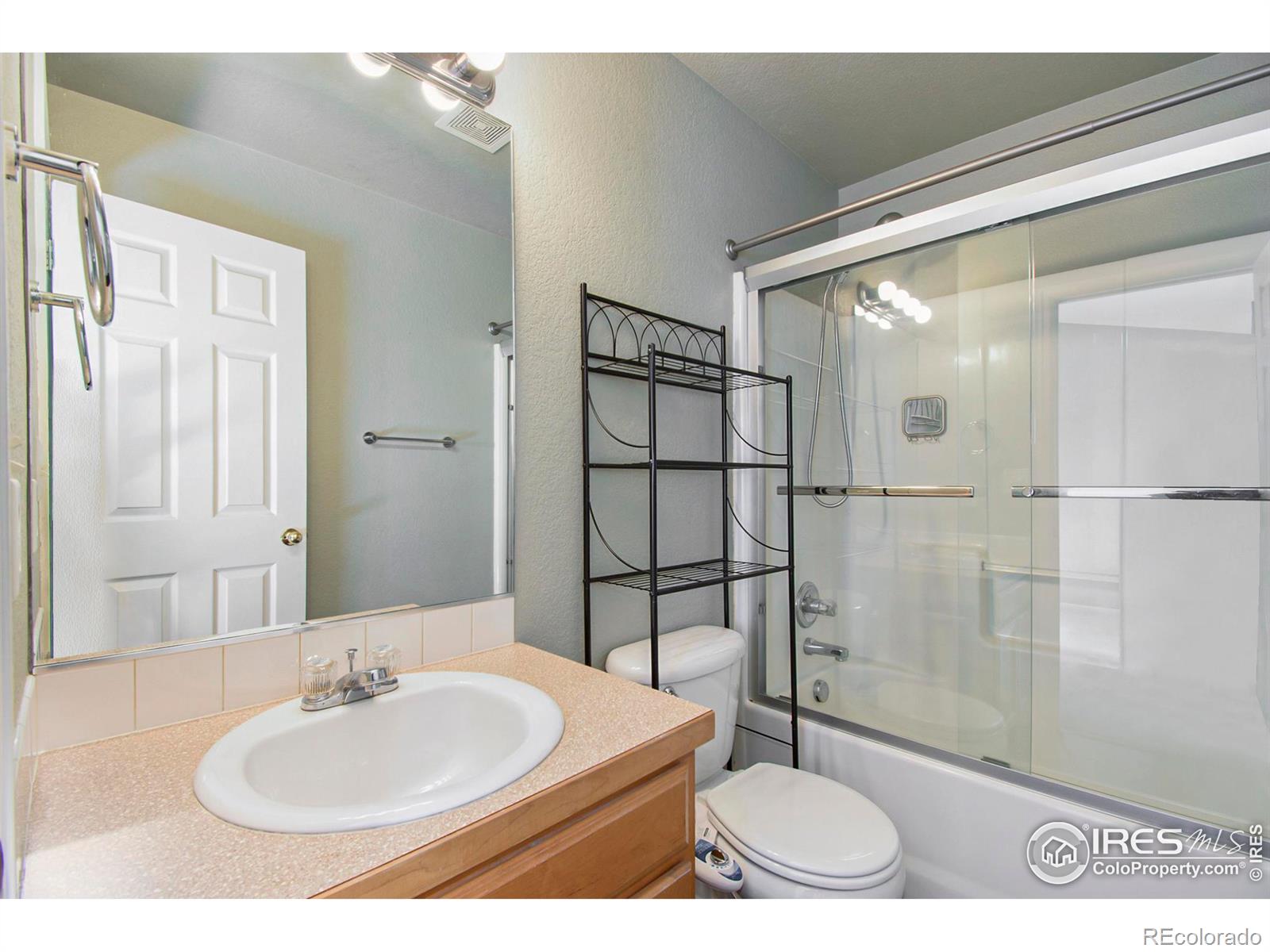 MLS Image #11 for 302 e 28th st dr,greeley, Colorado