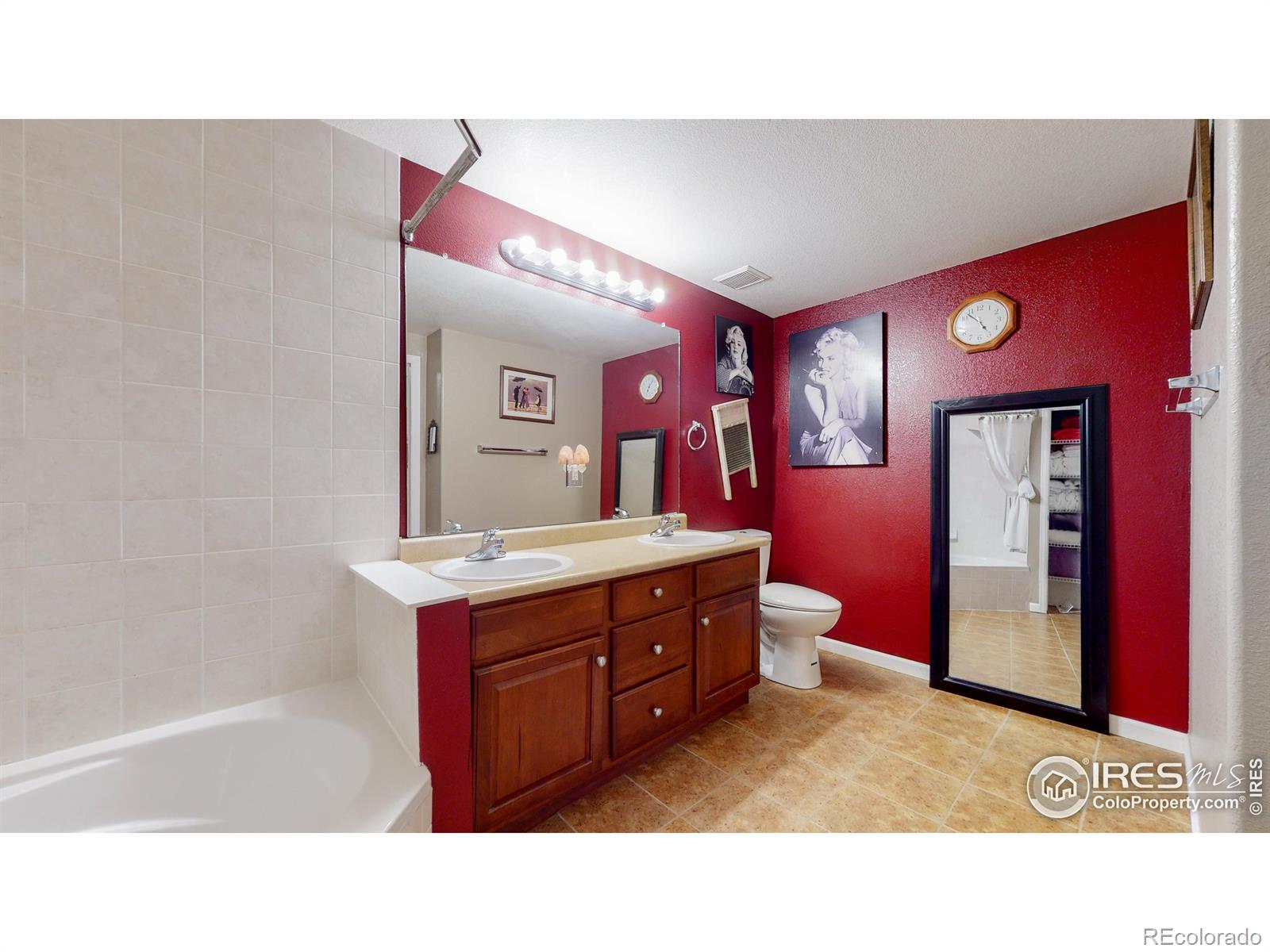 MLS Image #9 for 5800  tower road,denver, Colorado