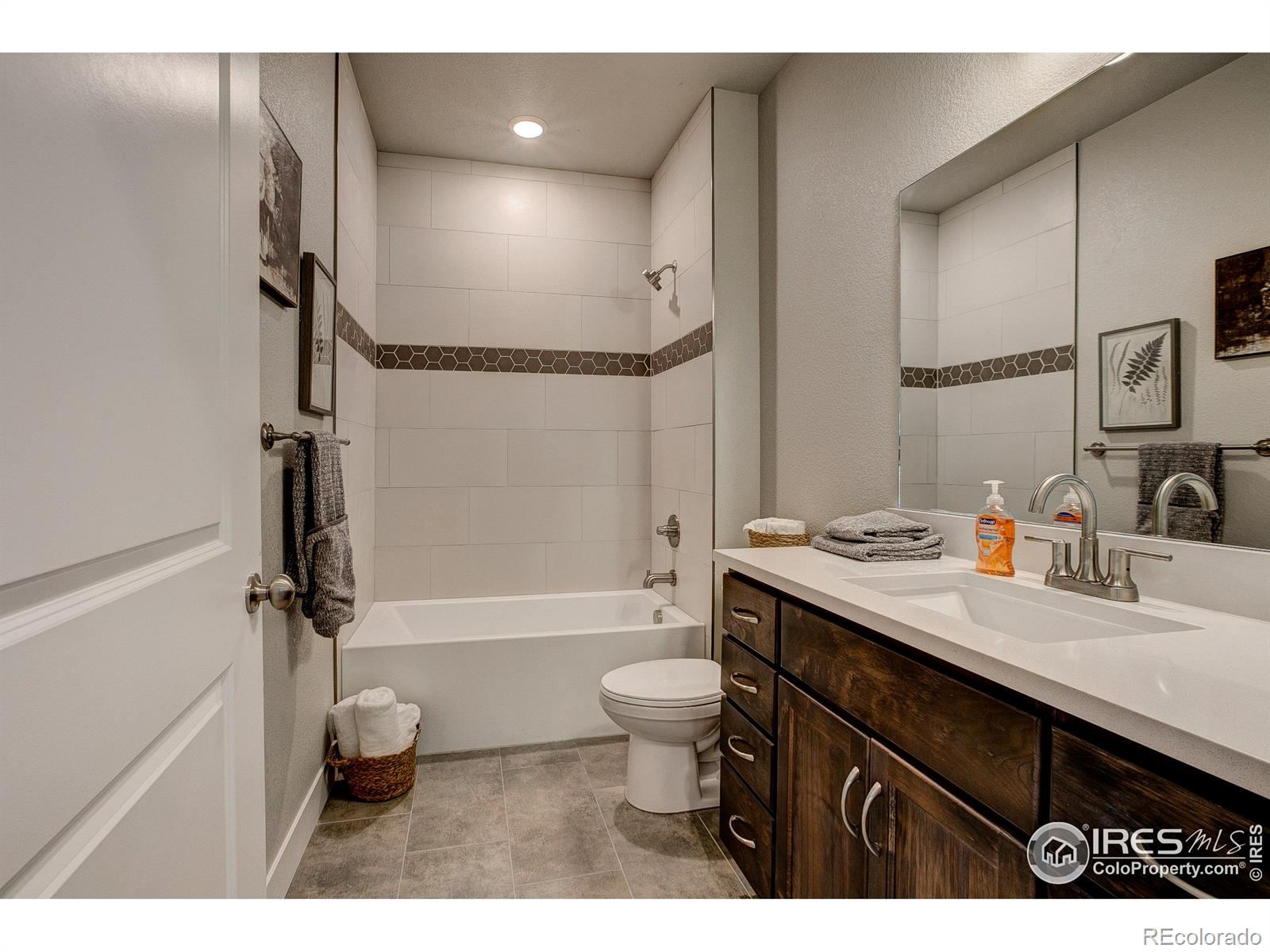 MLS Image #20 for 285  high point drive,longmont, Colorado