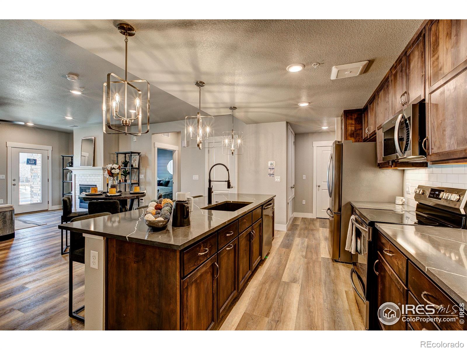 MLS Image #6 for 285  high point drive,longmont, Colorado