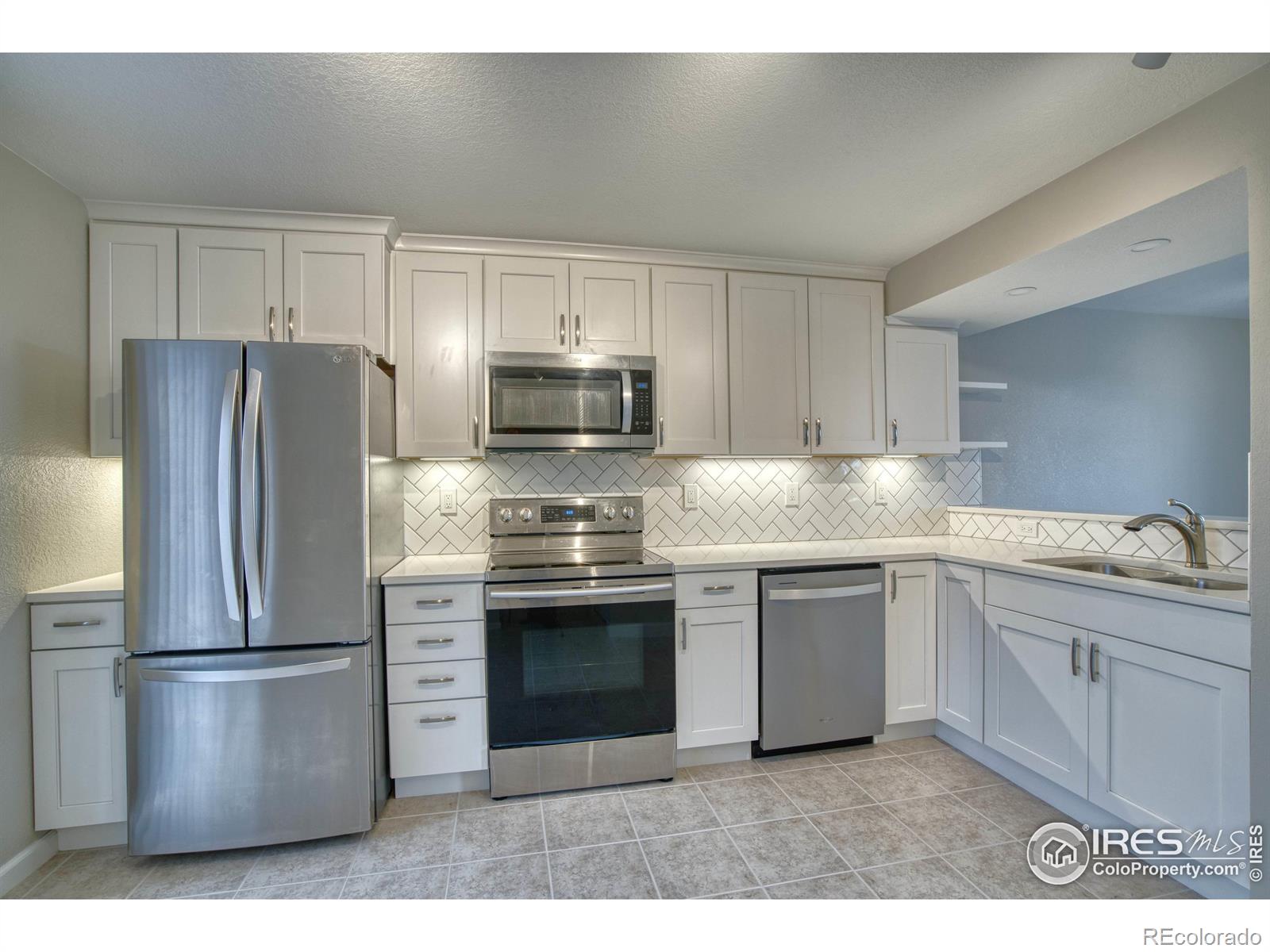 MLS Image #8 for 2147  sunridge circle,broomfield, Colorado