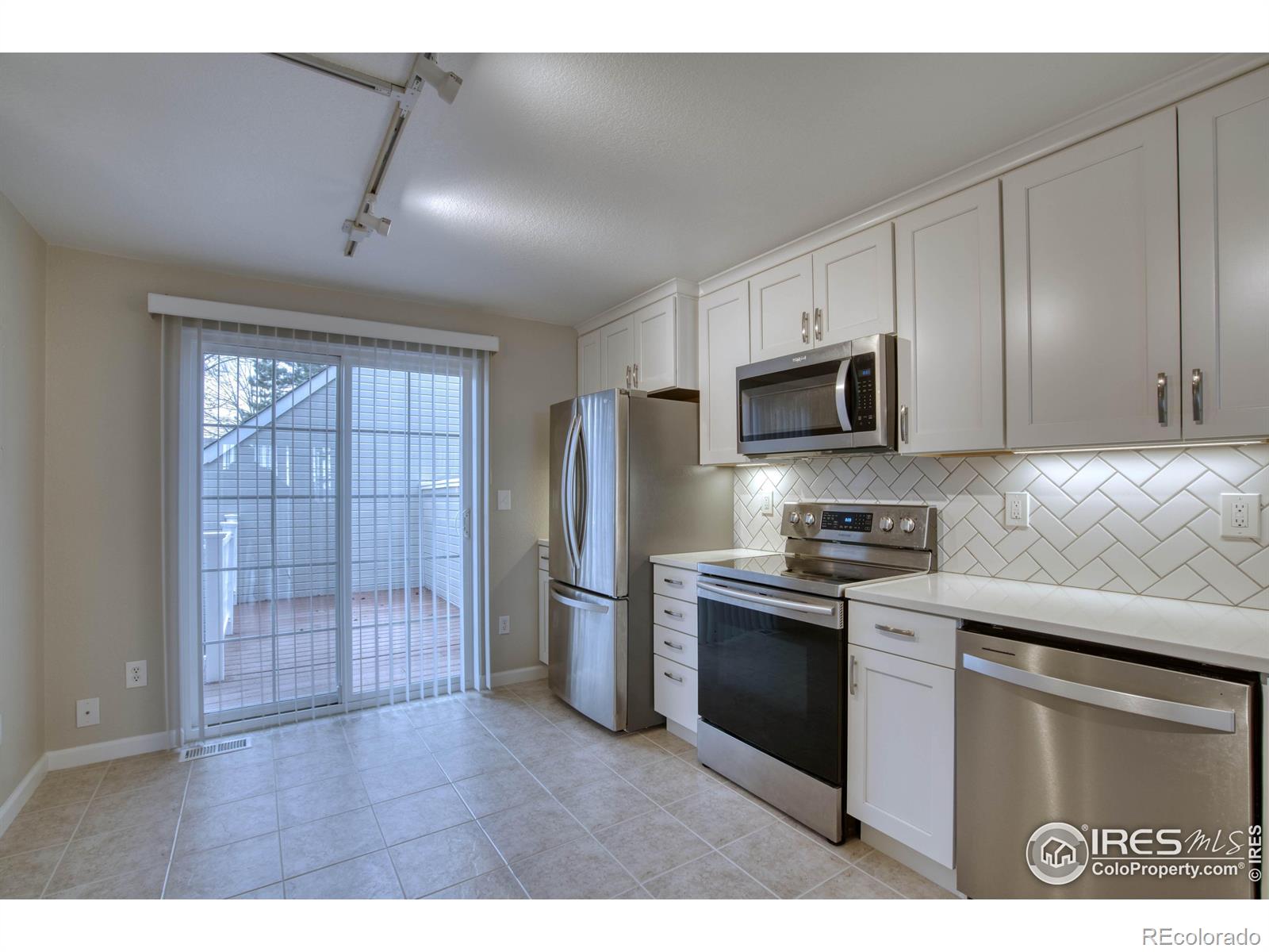 MLS Image #9 for 2147  sunridge circle,broomfield, Colorado