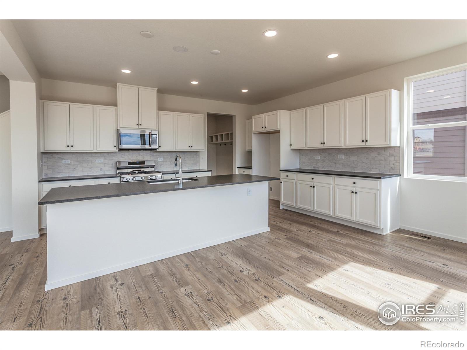 MLS Image #16 for 6642  4th st rd,greeley, Colorado