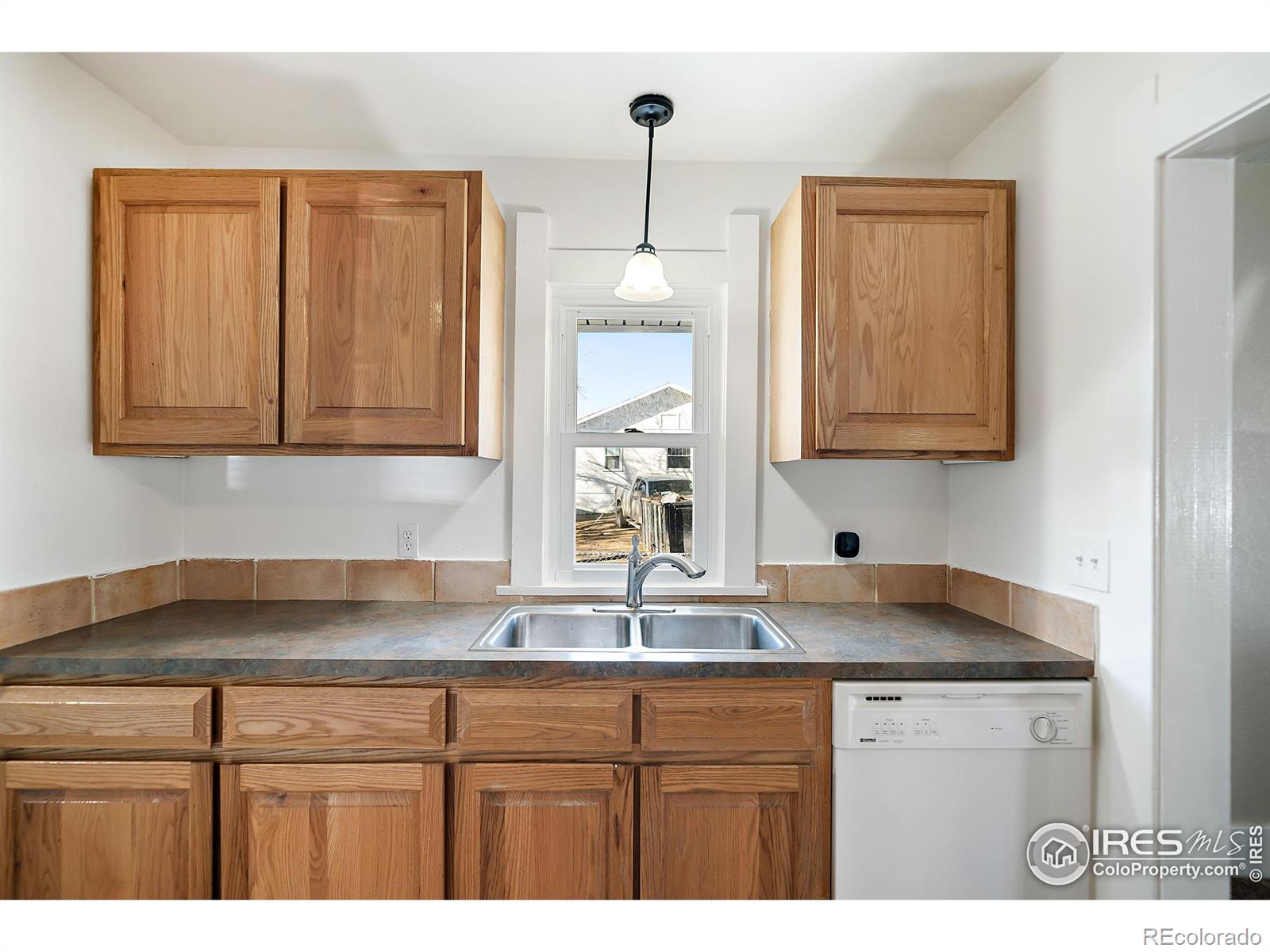 MLS Image #6 for 1307 n jefferson avenue,loveland, Colorado