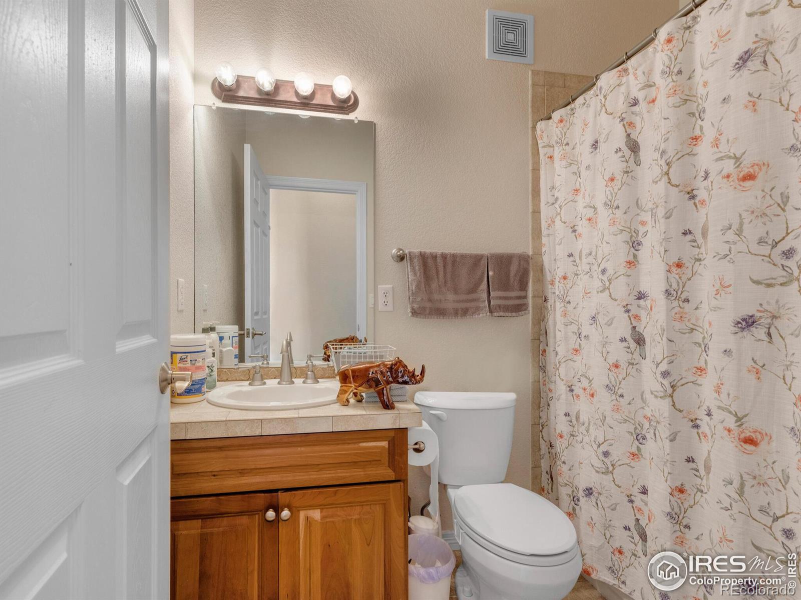 MLS Image #18 for 6694 s rome street,aurora, Colorado