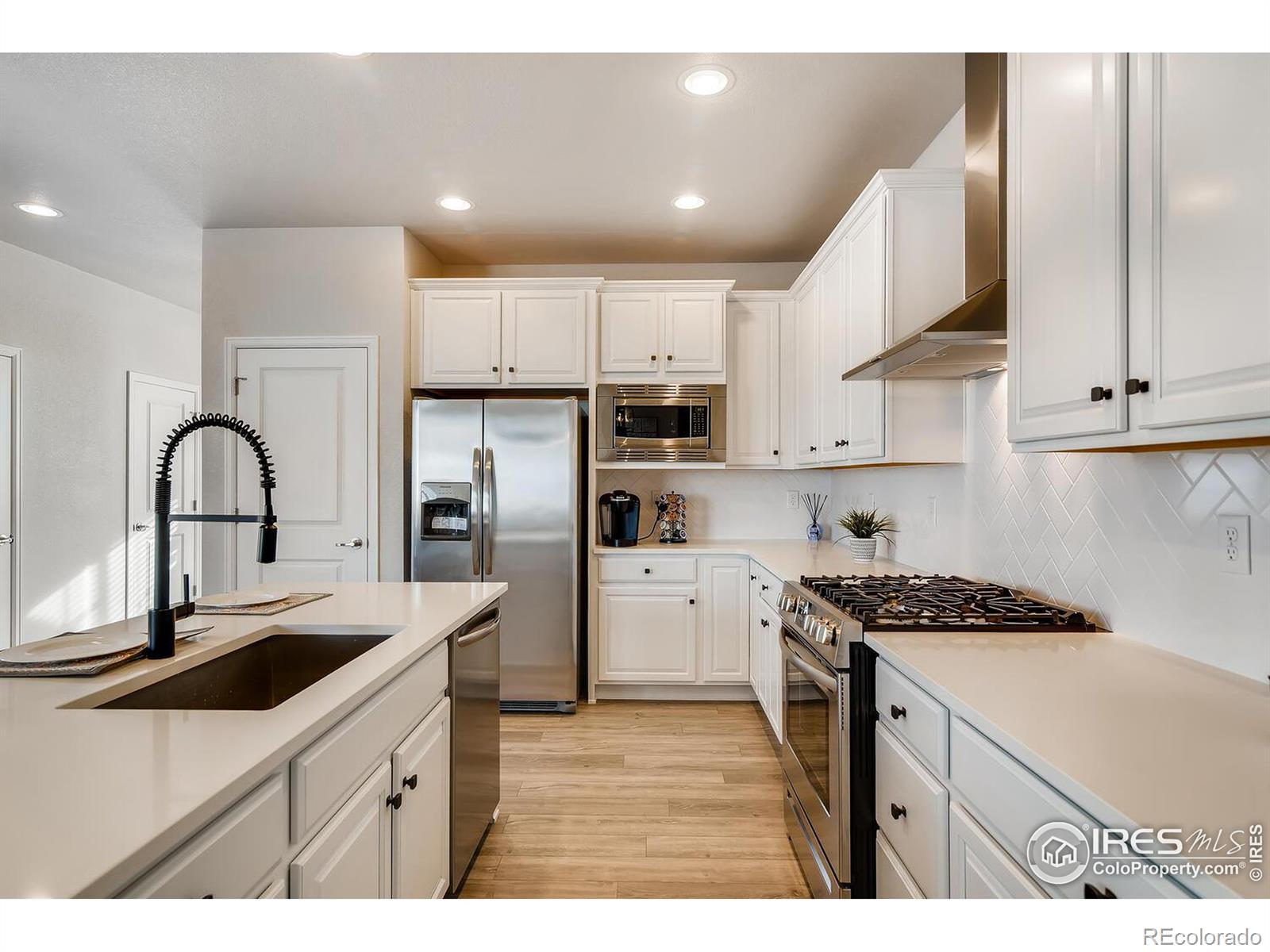 MLS Image #14 for 601  hillspire drive,windsor, Colorado