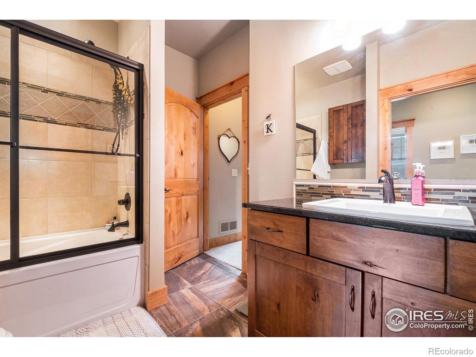 MLS Image #13 for 164  two moons drive,loveland, Colorado