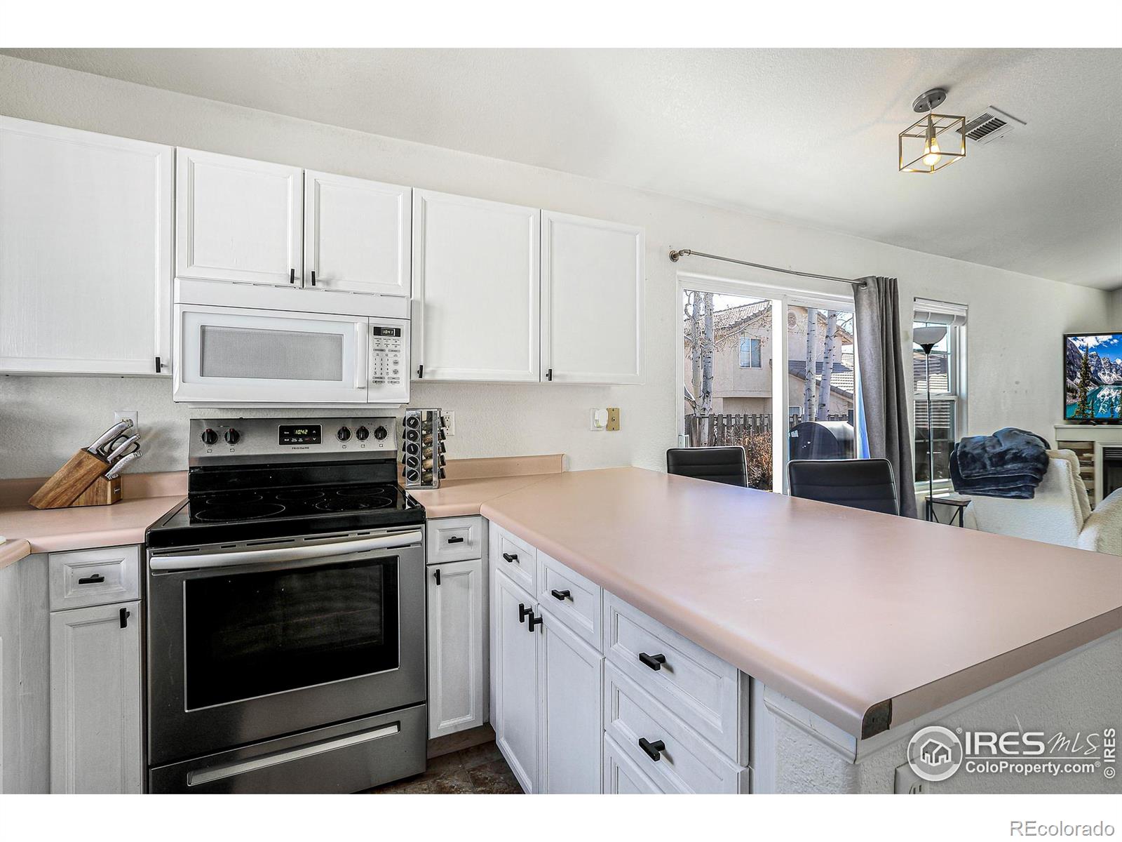 MLS Image #13 for 5118 w 11th street,greeley, Colorado