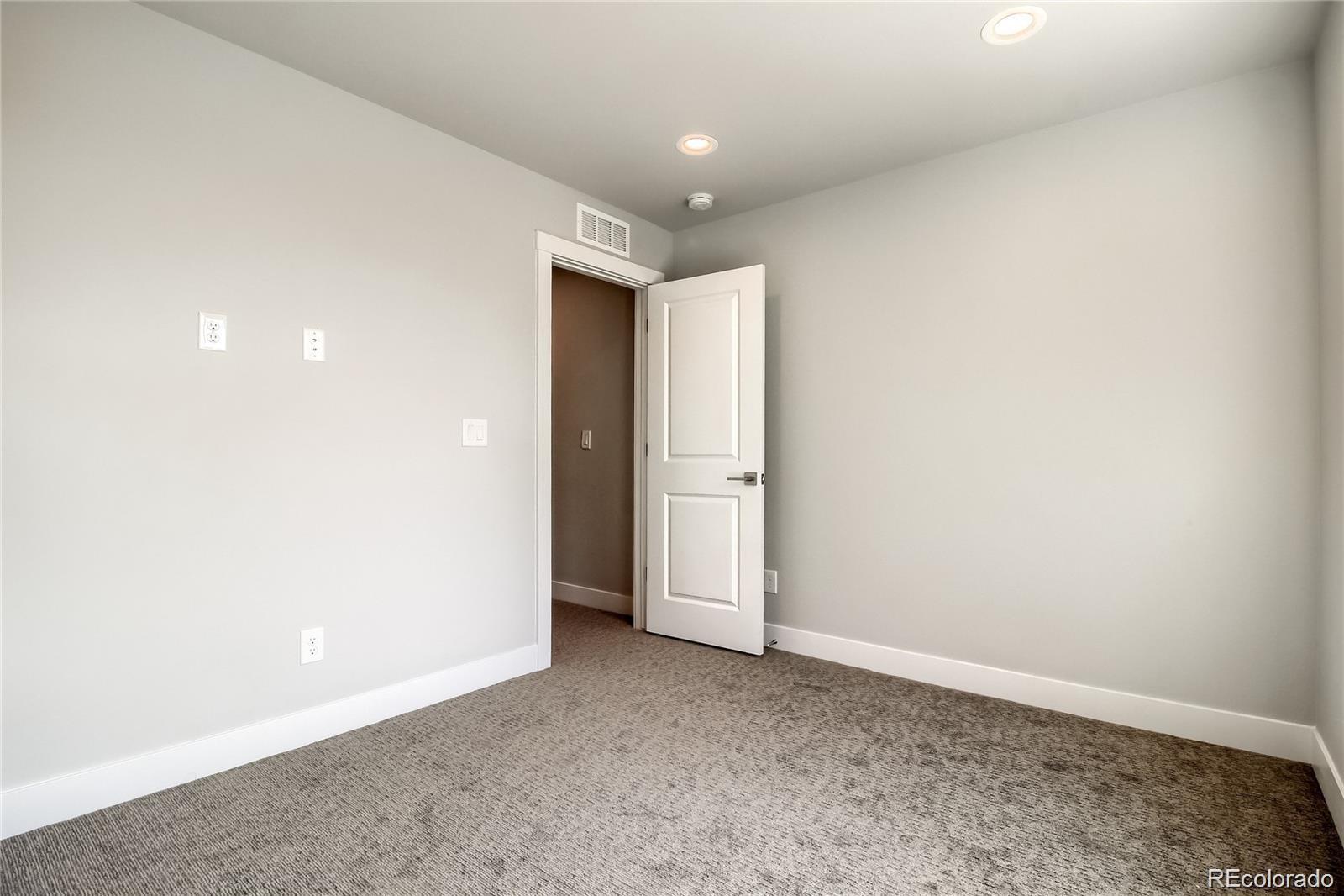 MLS Image #16 for 3590 s emerson street,englewood, Colorado