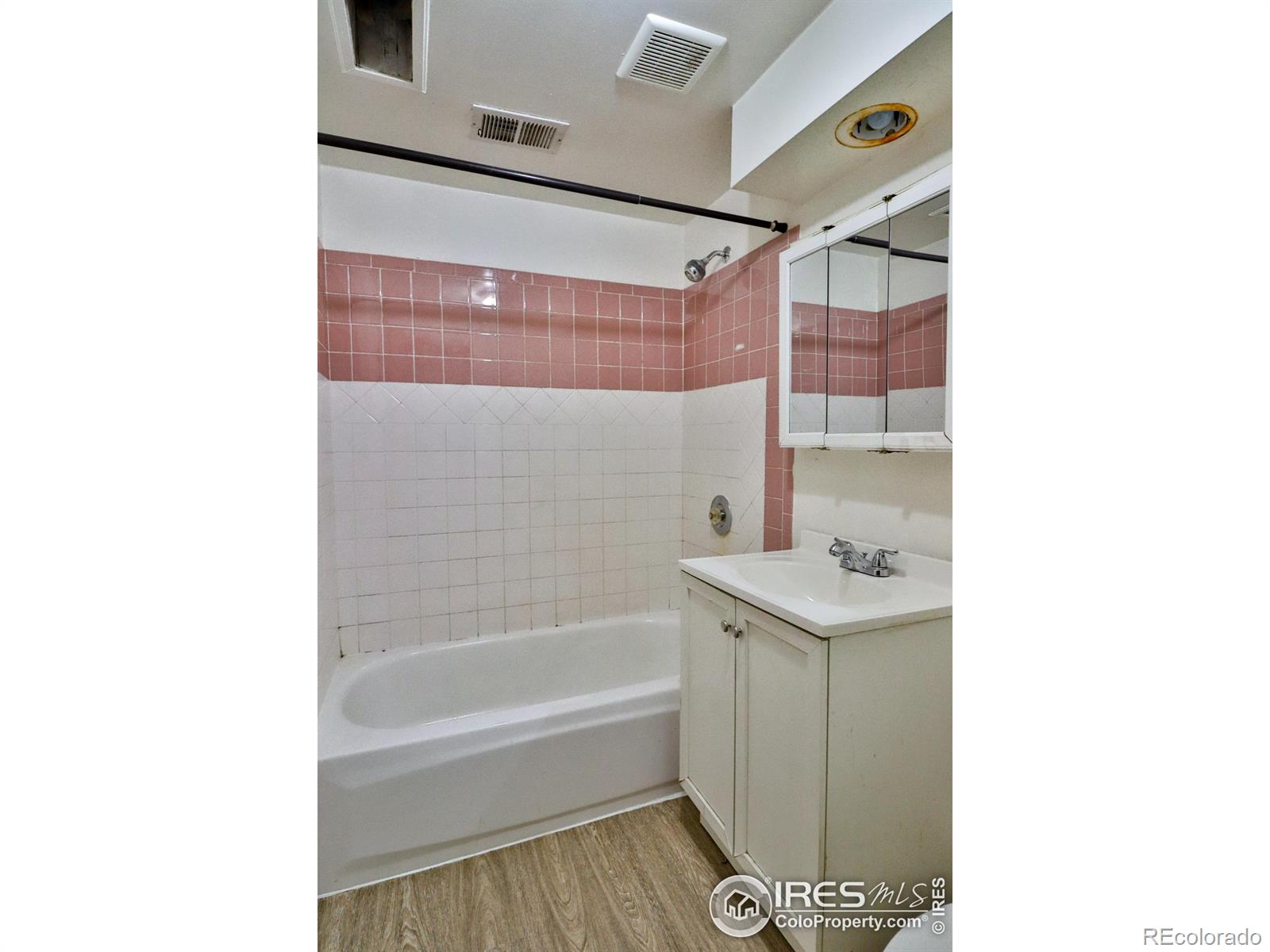 MLS Image #14 for 2432  16th avenue,greeley, Colorado