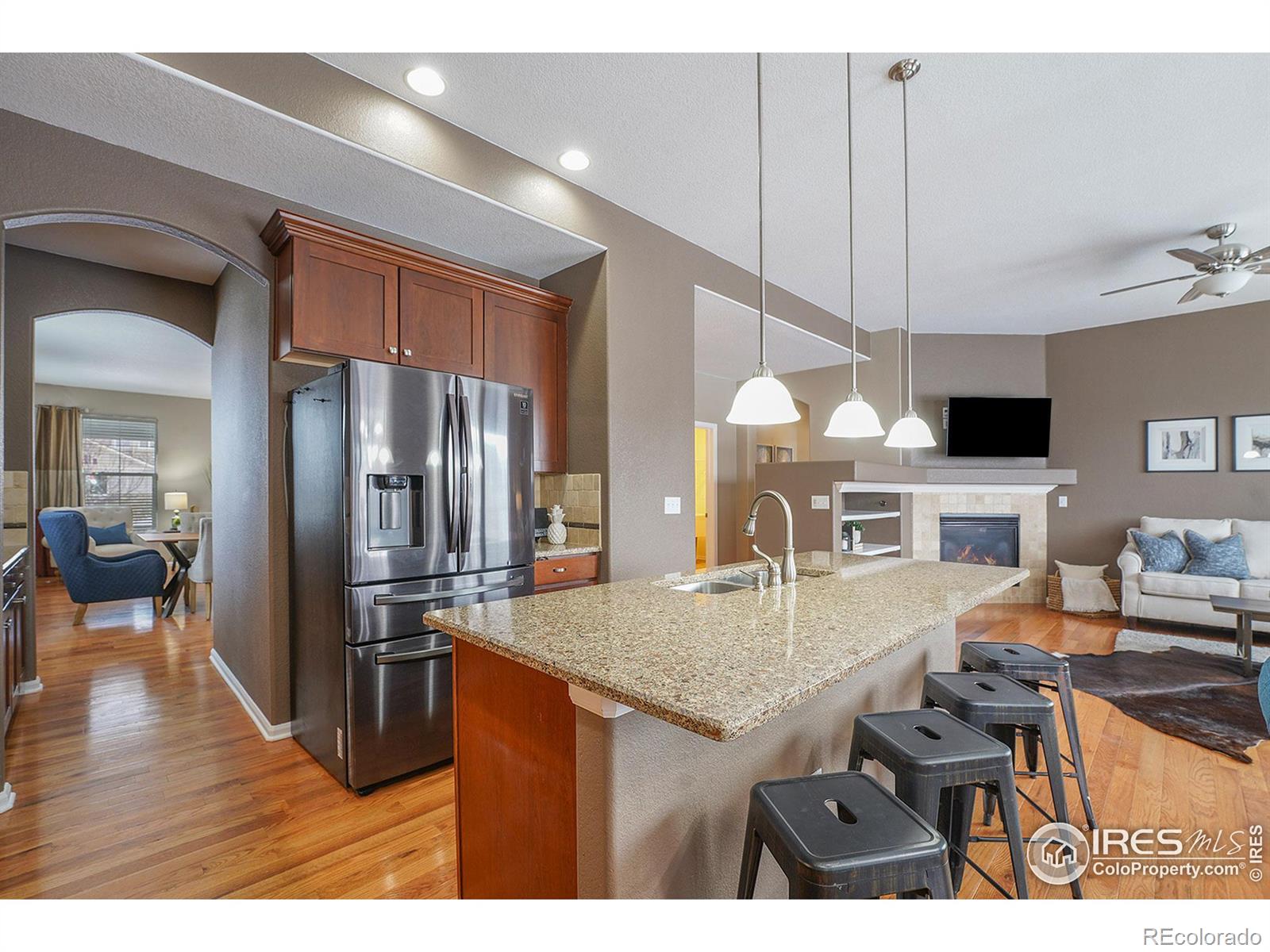 MLS Image #5 for 6535 s newcastle way,aurora, Colorado