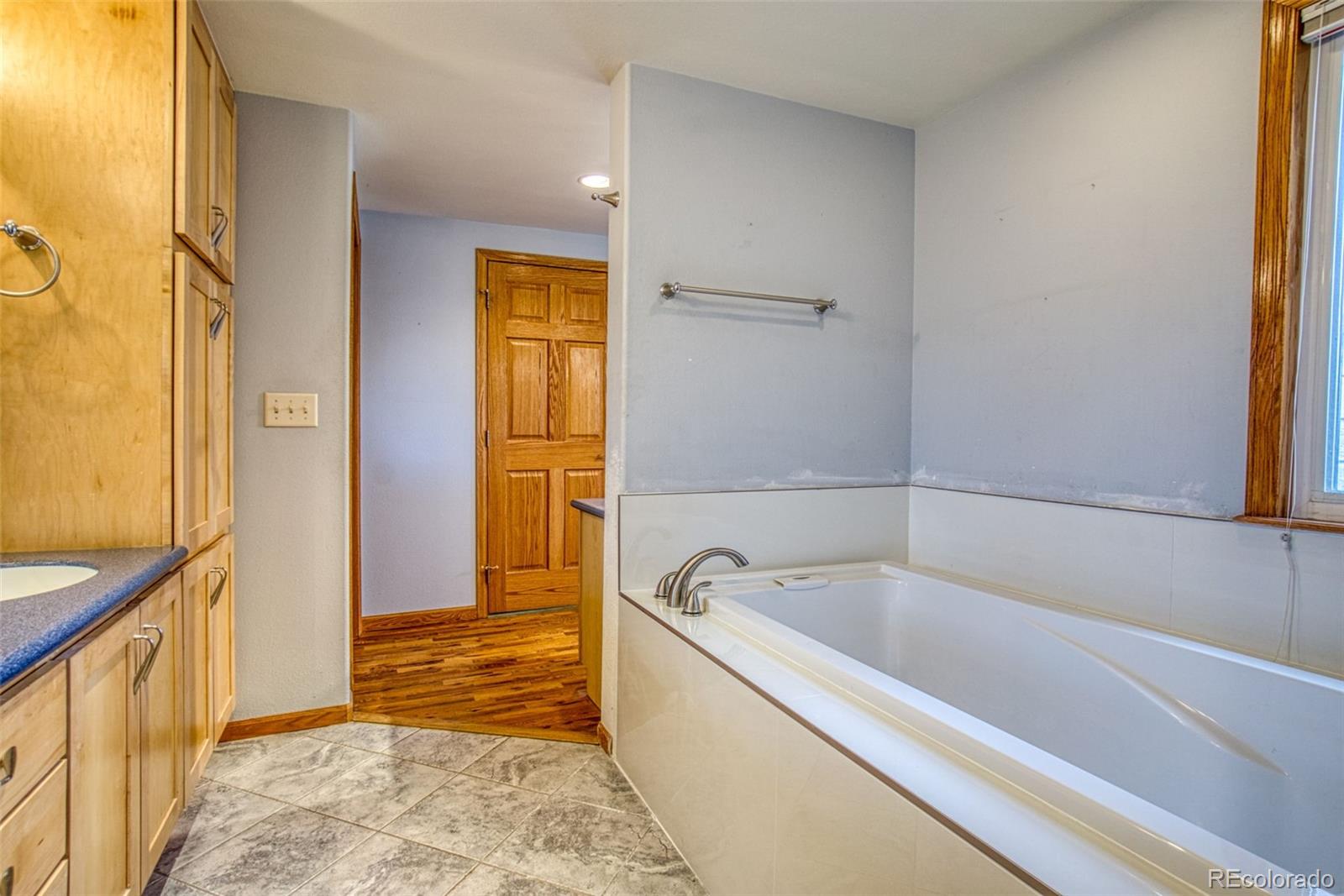 MLS Image #17 for 3975 s fox street,englewood, Colorado