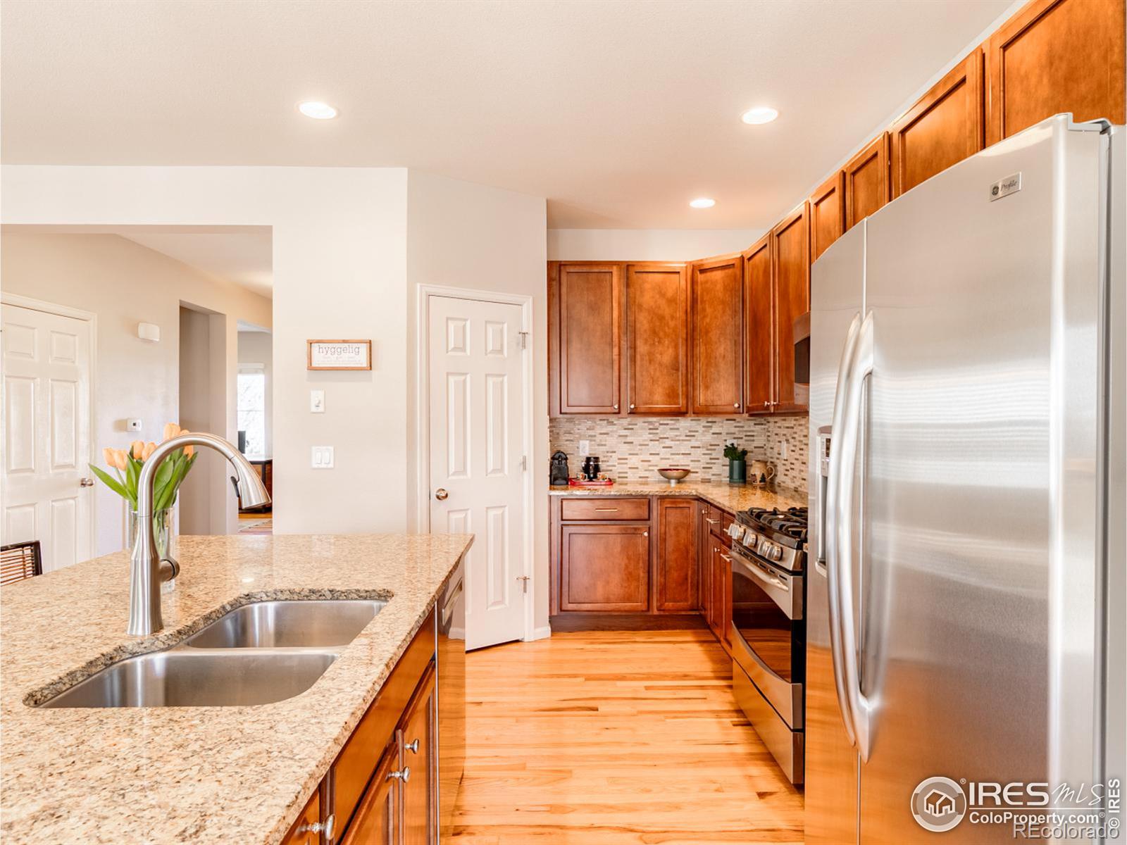 MLS Image #10 for 2177  wagon way,louisville, Colorado