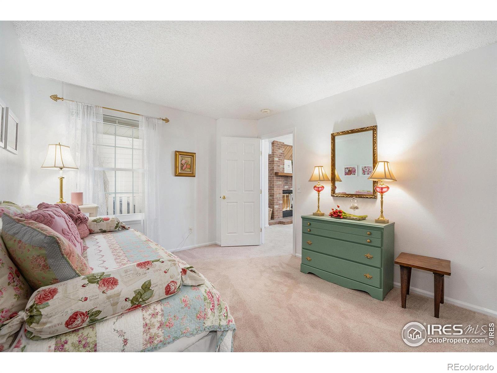 MLS Image #11 for 8320 w 87th drive,arvada, Colorado