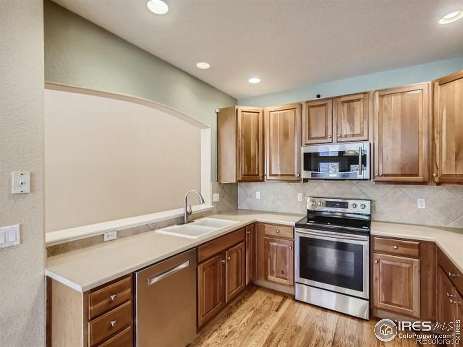 MLS Image #11 for 1688  metropolitan drive,longmont, Colorado