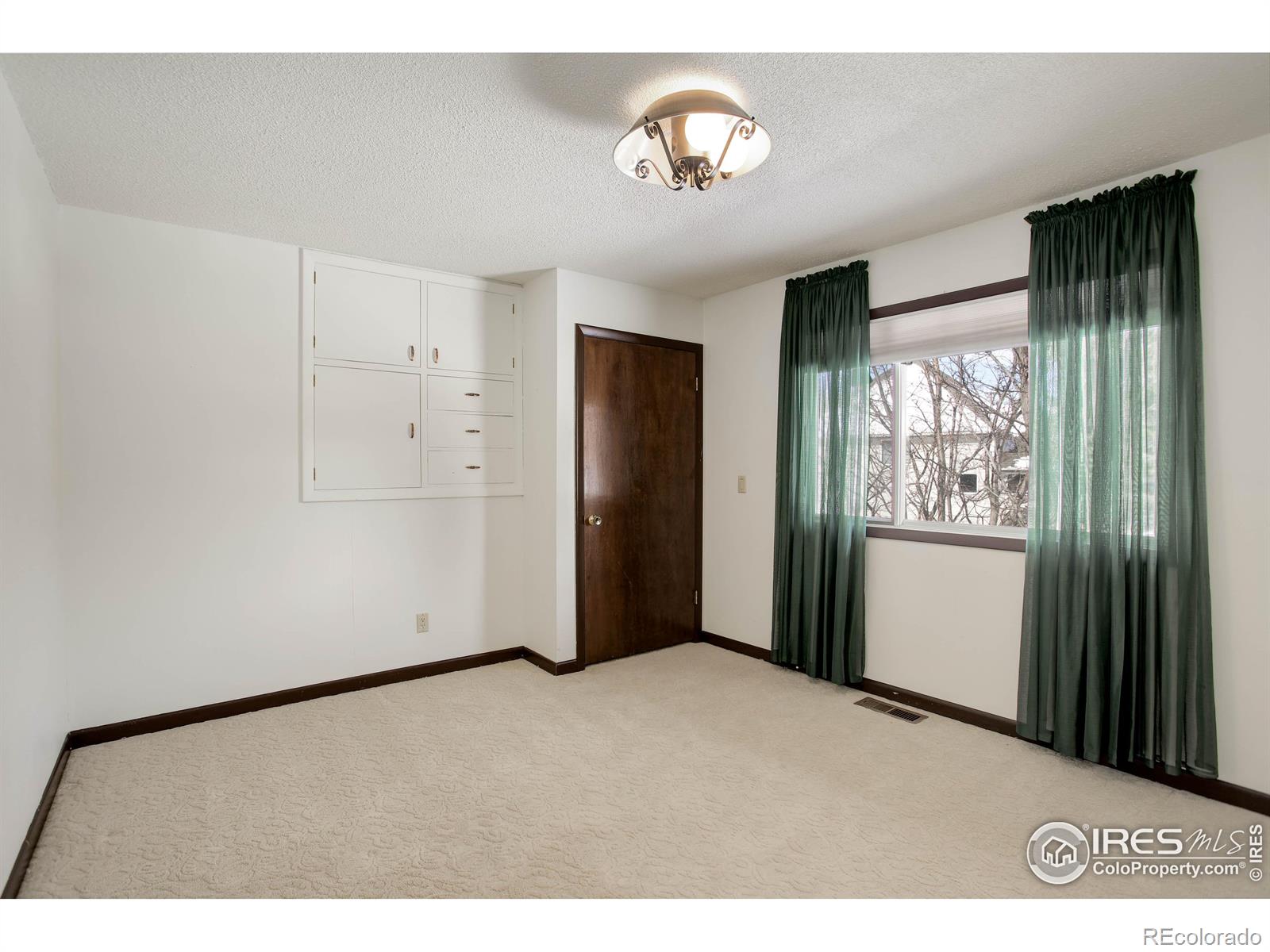 MLS Image #23 for 2004  24th street,greeley, Colorado