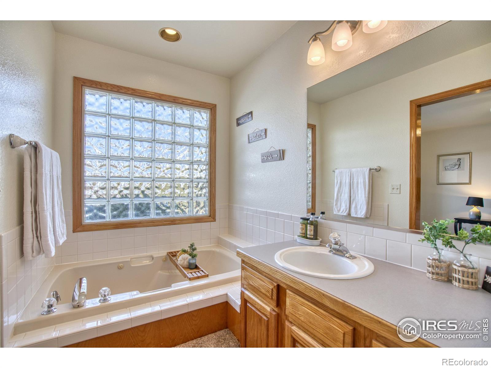 MLS Image #15 for 225 n 49th avenue,greeley, Colorado