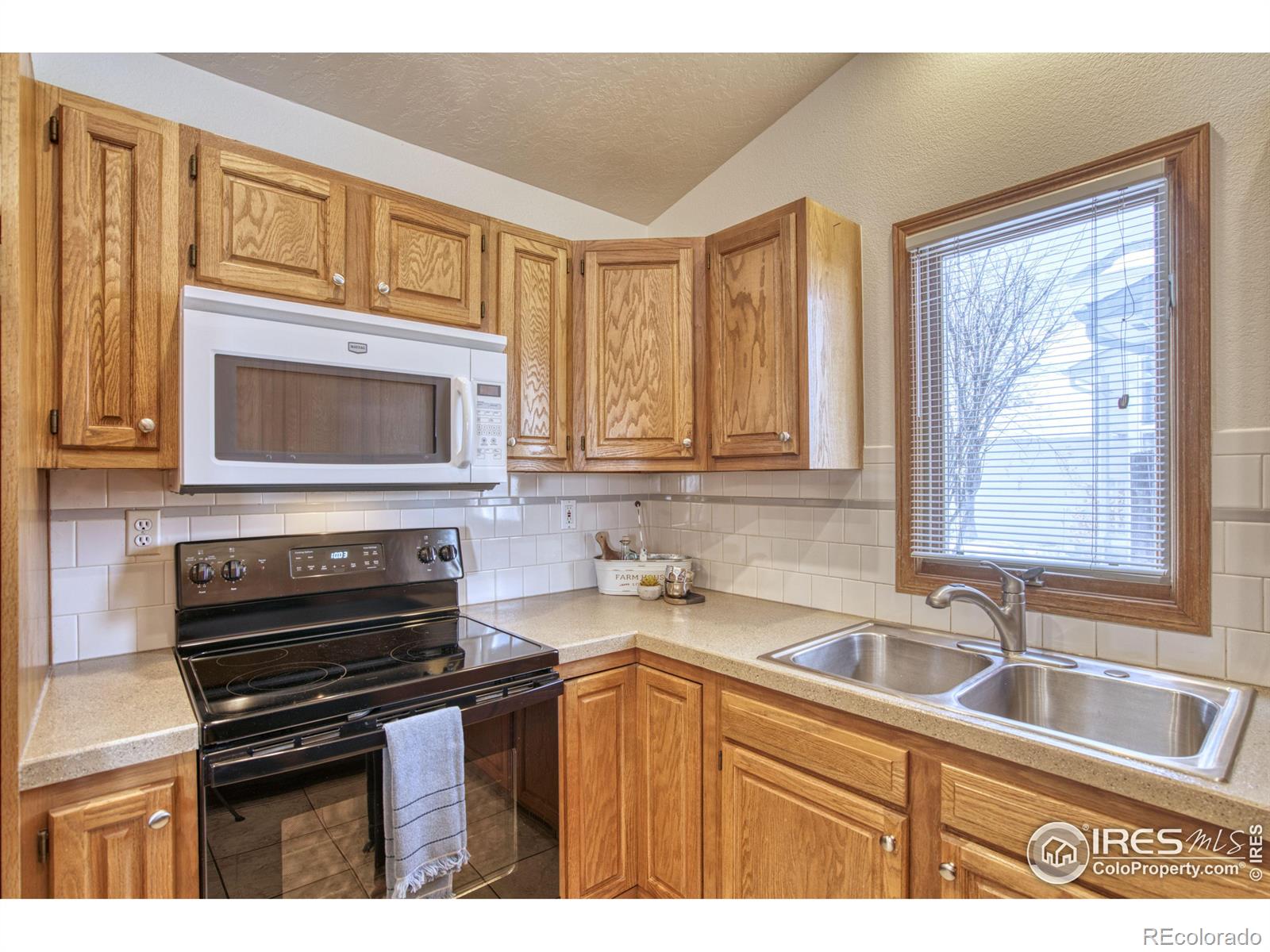 MLS Image #7 for 225 n 49th avenue,greeley, Colorado