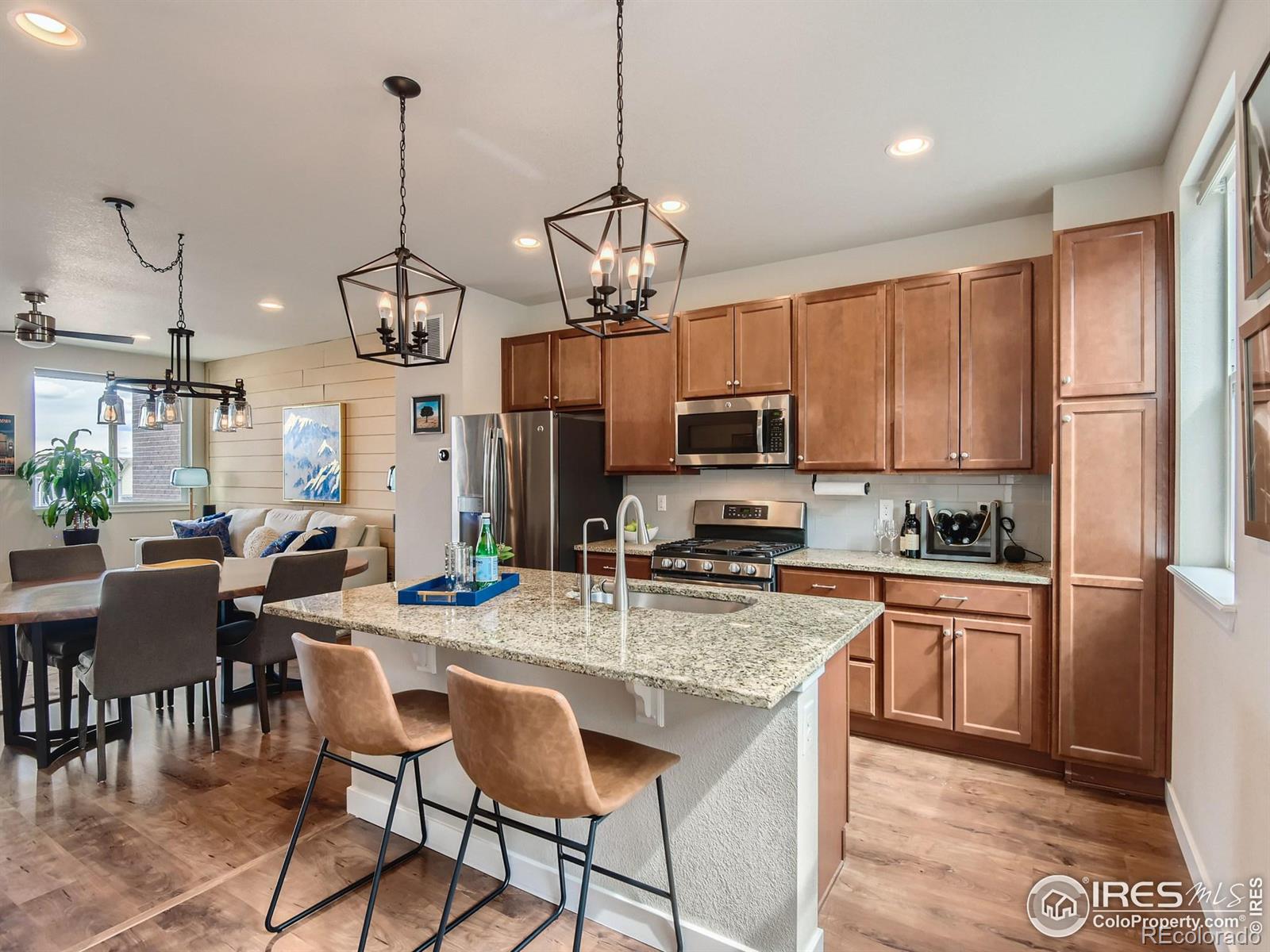 MLS Image #5 for 636 e hinsdale avenue,littleton, Colorado