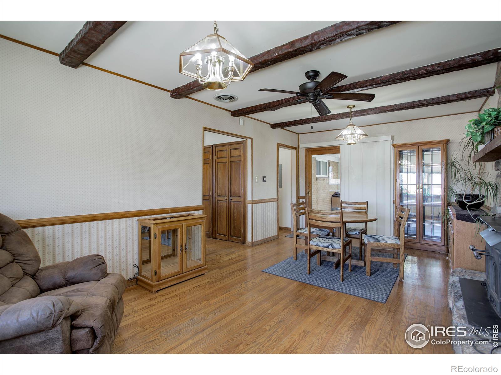 MLS Image #10 for 7351  alan drive,denver, Colorado