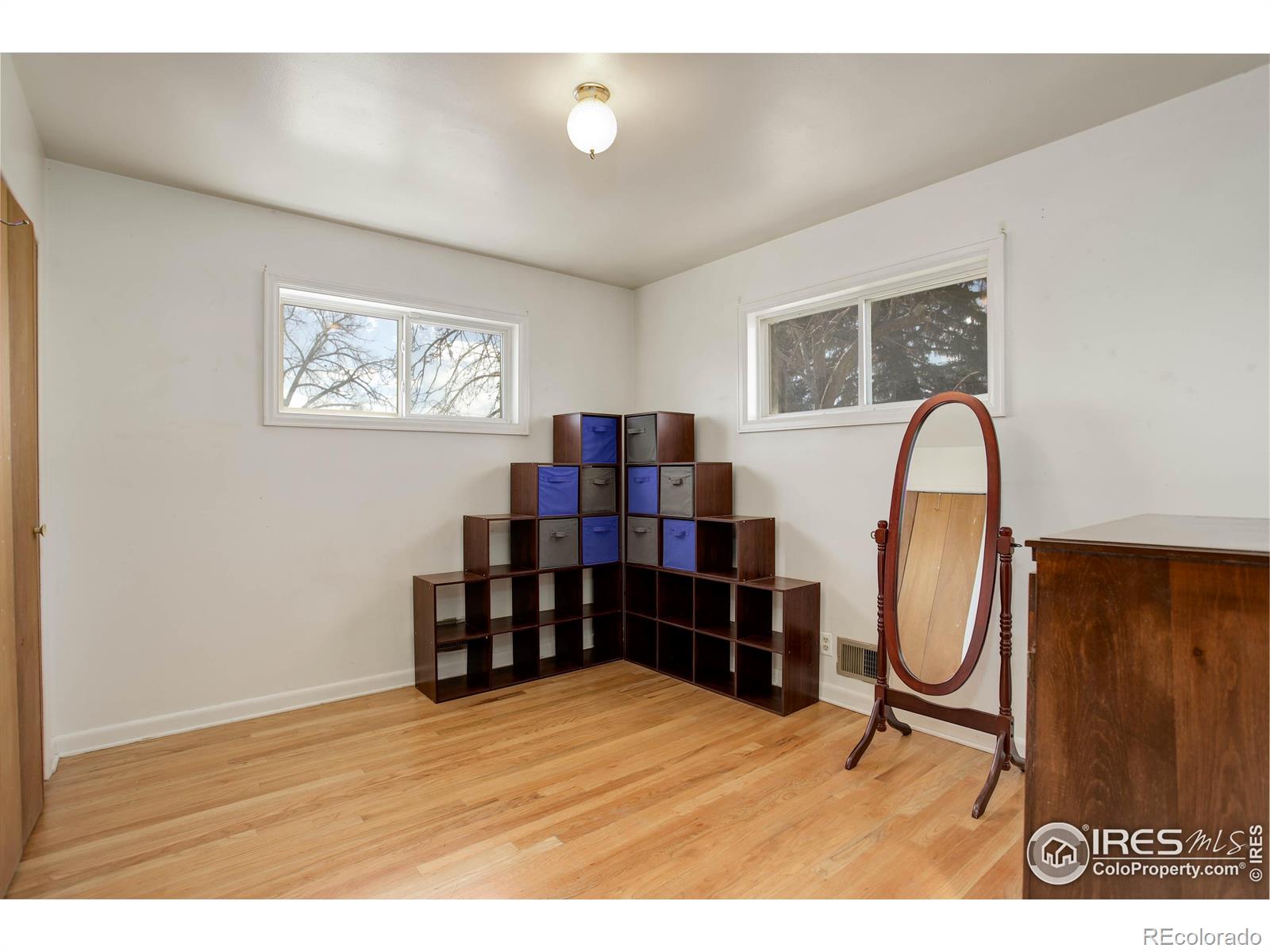 MLS Image #19 for 7351  alan drive,denver, Colorado