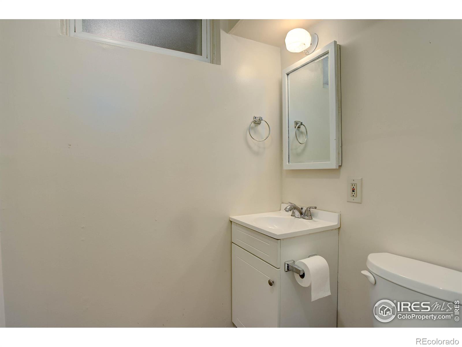 MLS Image #24 for 7351  alan drive,denver, Colorado