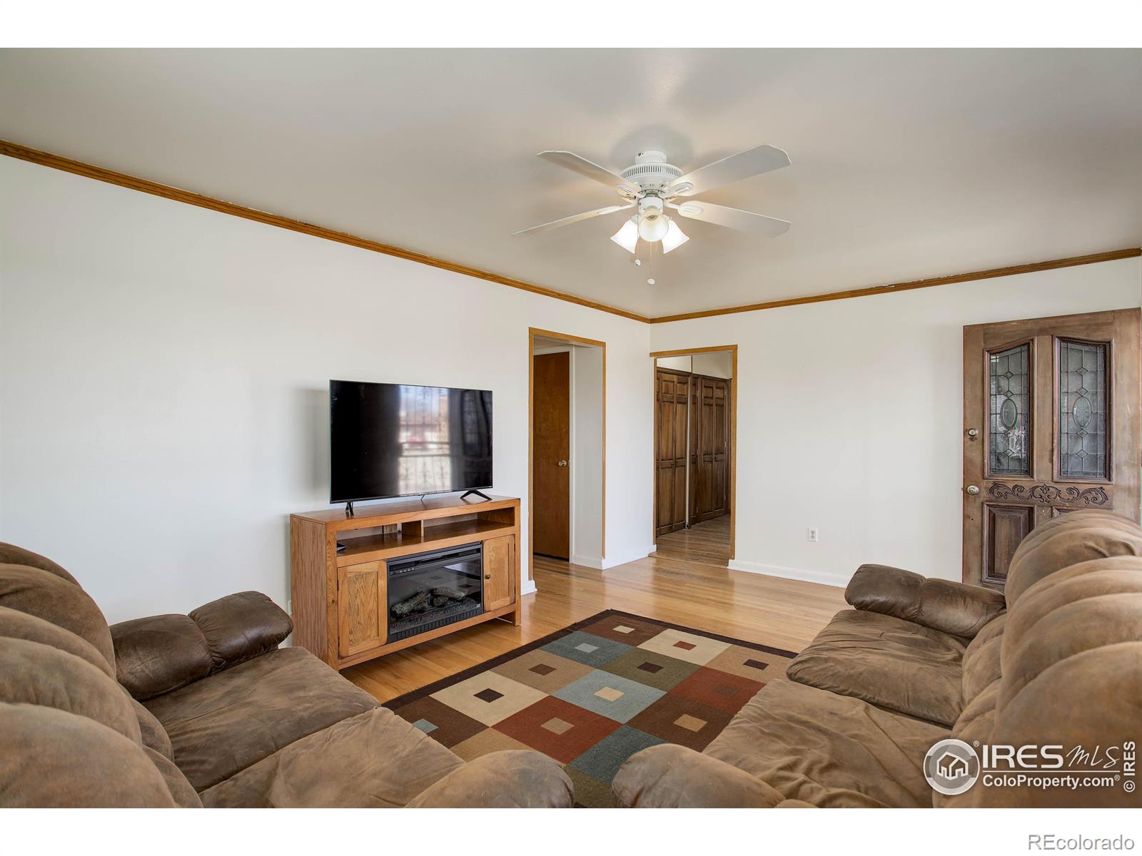 MLS Image #6 for 7351  alan drive,denver, Colorado