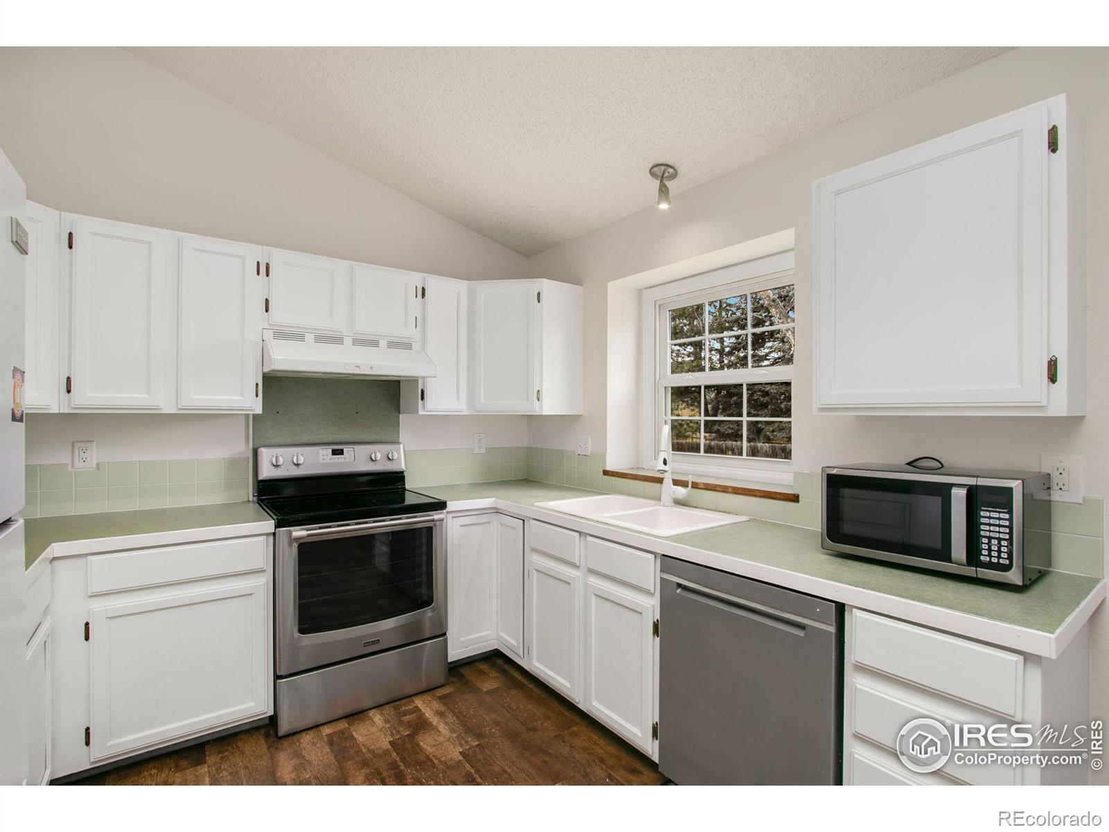 MLS Image #12 for 1706  deweese street,fort collins, Colorado