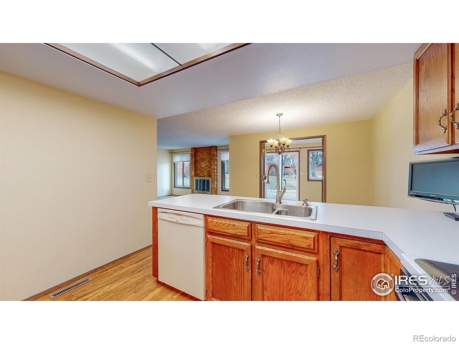 MLS Image #5 for 1100 n taft avenue,loveland, Colorado