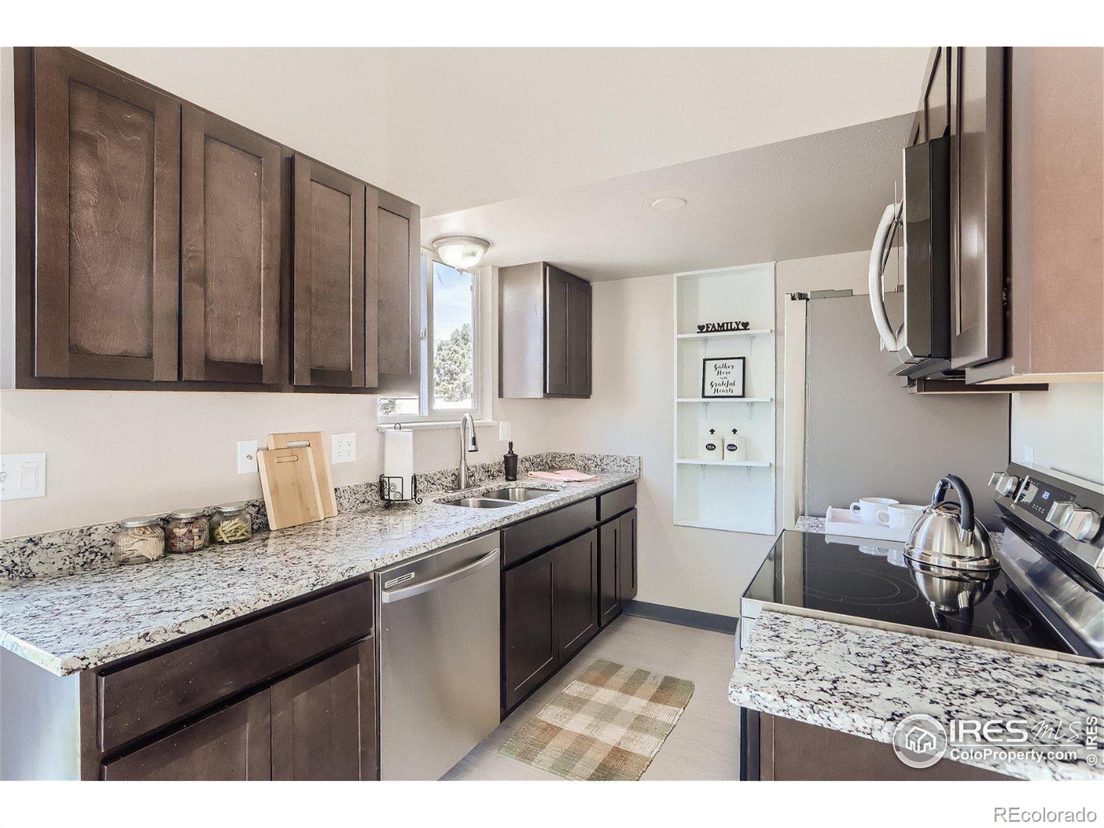 MLS Image #6 for 1028  townley circle,longmont, Colorado