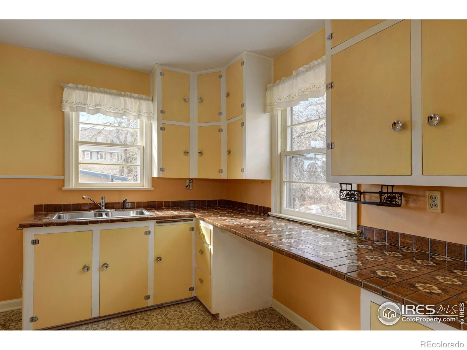 MLS Image #11 for 2814  3rd street,boulder, Colorado