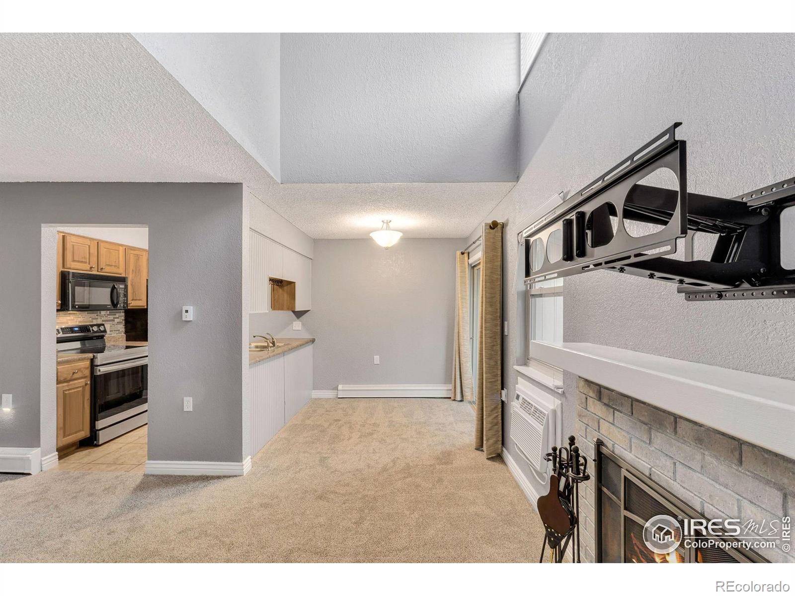 MLS Image #5 for 512 e monroe drive,fort collins, Colorado