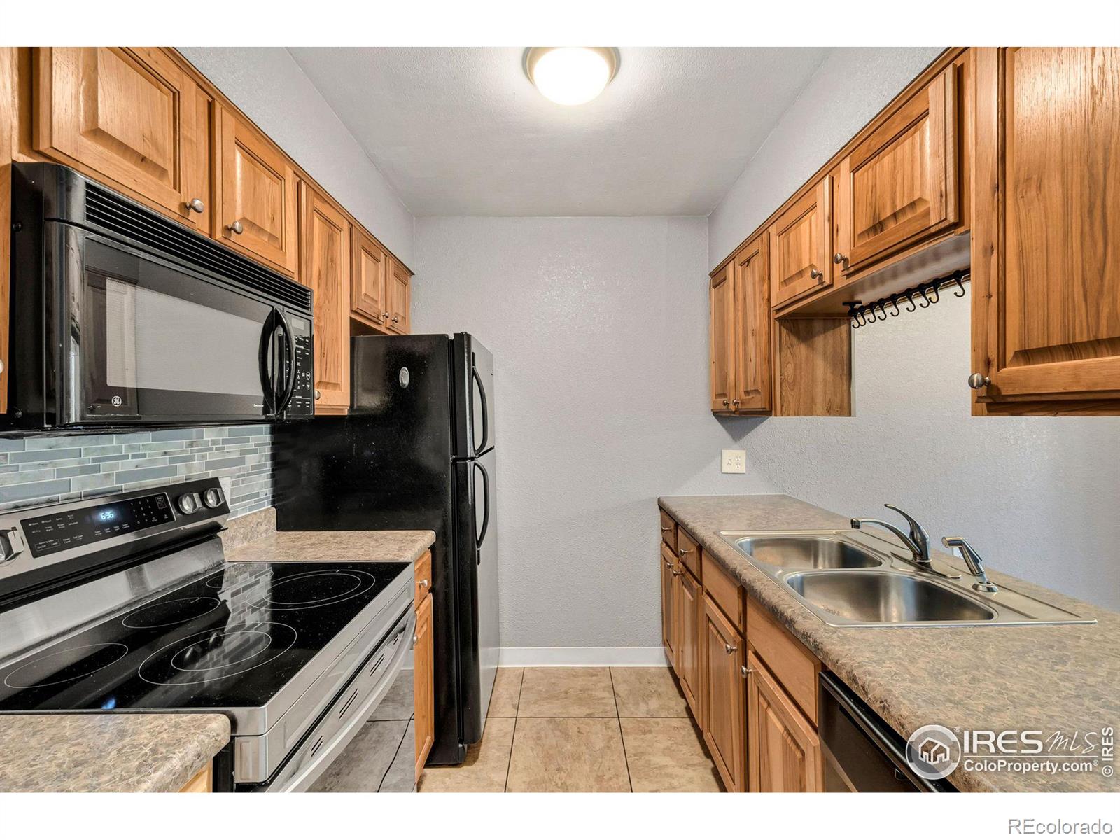 MLS Image #8 for 512 e monroe drive,fort collins, Colorado