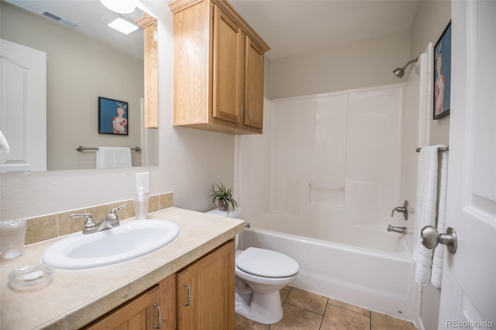 MLS Image #12 for 7525 w yale avenue,denver, Colorado