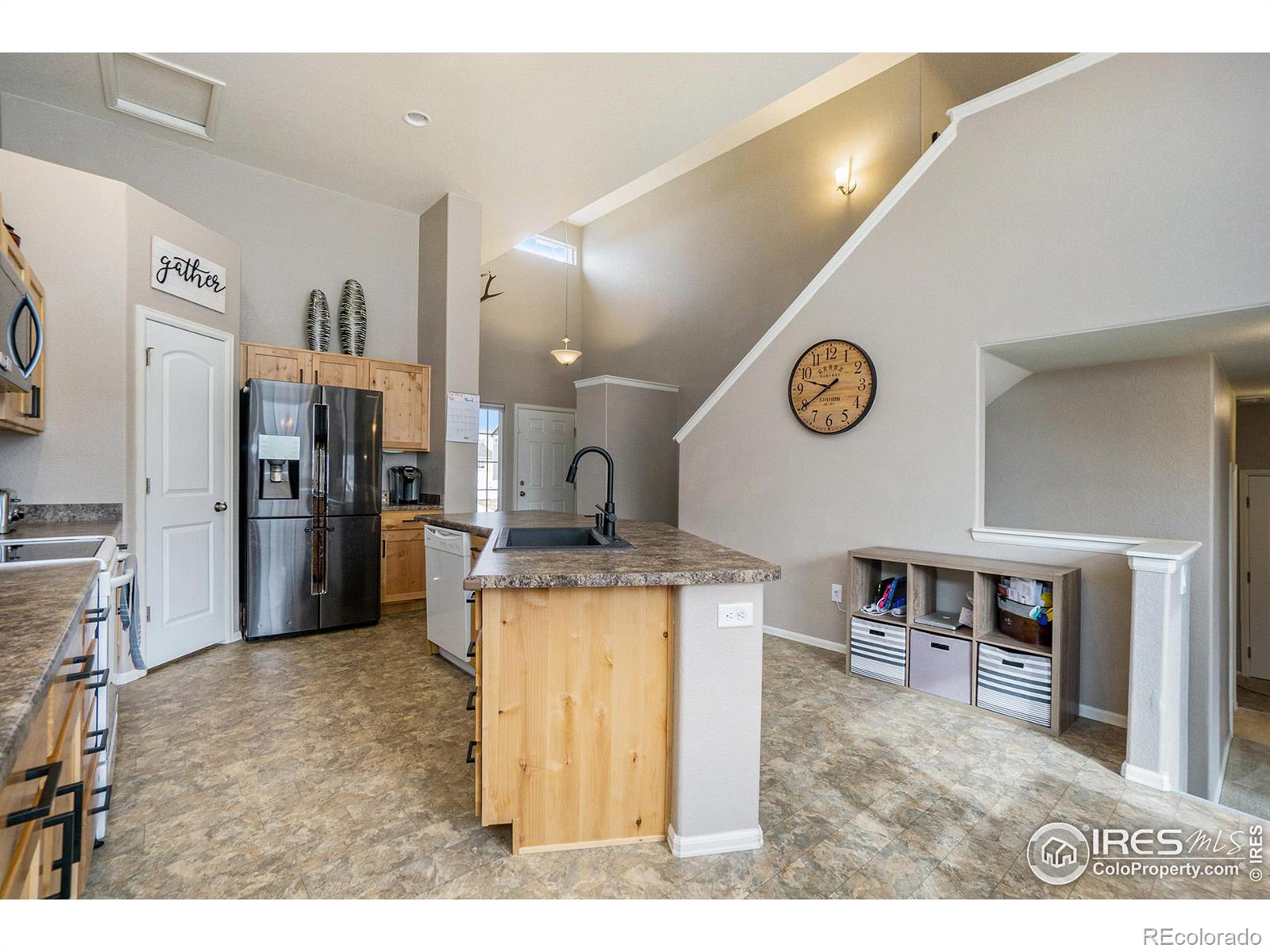 MLS Image #5 for 7518  little fox lane,wellington, Colorado