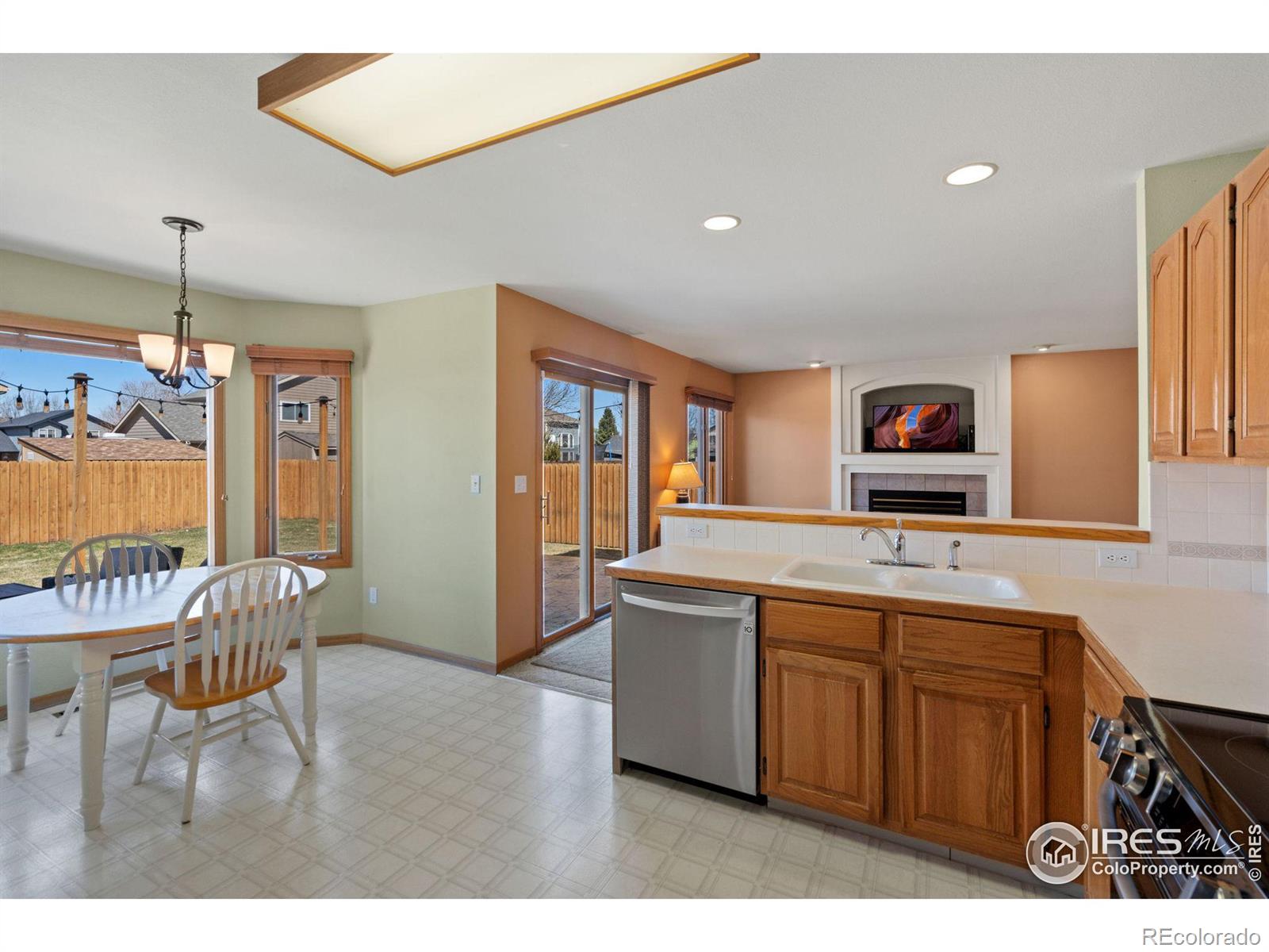 MLS Image #10 for 2724  red cloud court,fort collins, Colorado